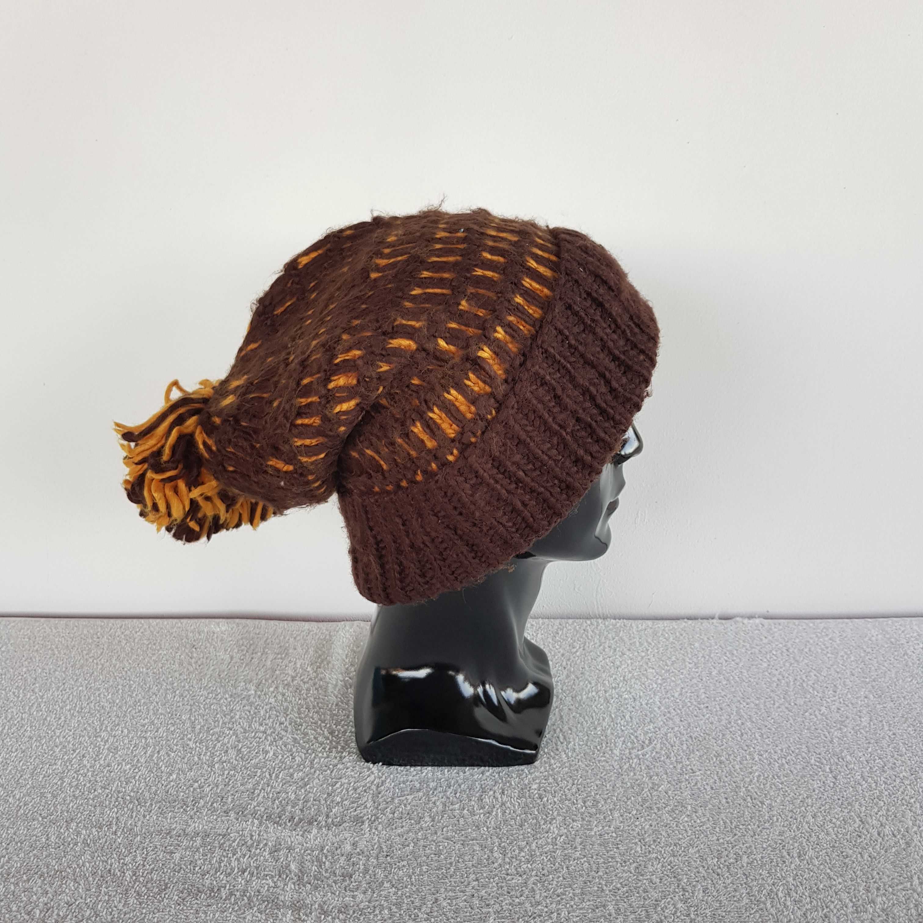 Other Vintage Japanese Crochet Beanie Pom Pom Snow Caps Hats. Size ONE SIZE - 3 Thumbnail