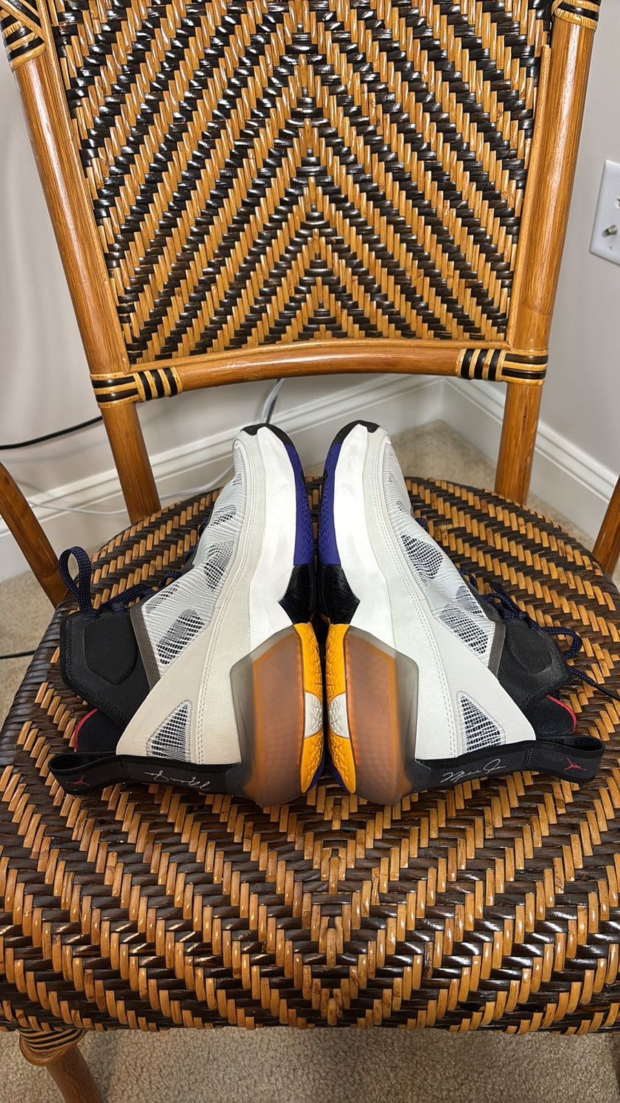Jordan Brand × Nike Jordan 37 Light Bone Dark Concord DD6958-060 Size US 13 / EU 46 - 5 Thumbnail
