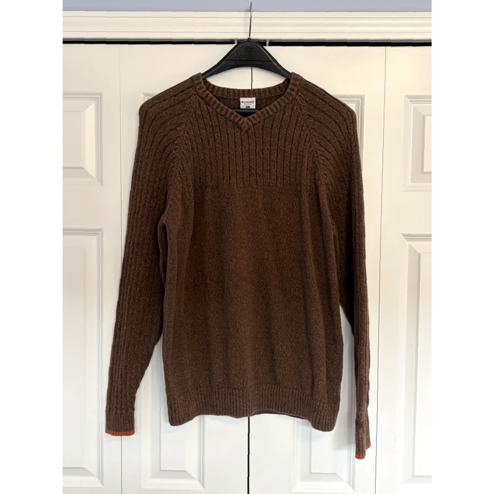 Vintage VINTAGE Columbia Sweater Men XL Brown Long Sleeve V-Neck Pullover Regular Knit Logo Winter Fall Spring Size US XL / EU 56 / 4 - 2 Thumbnail