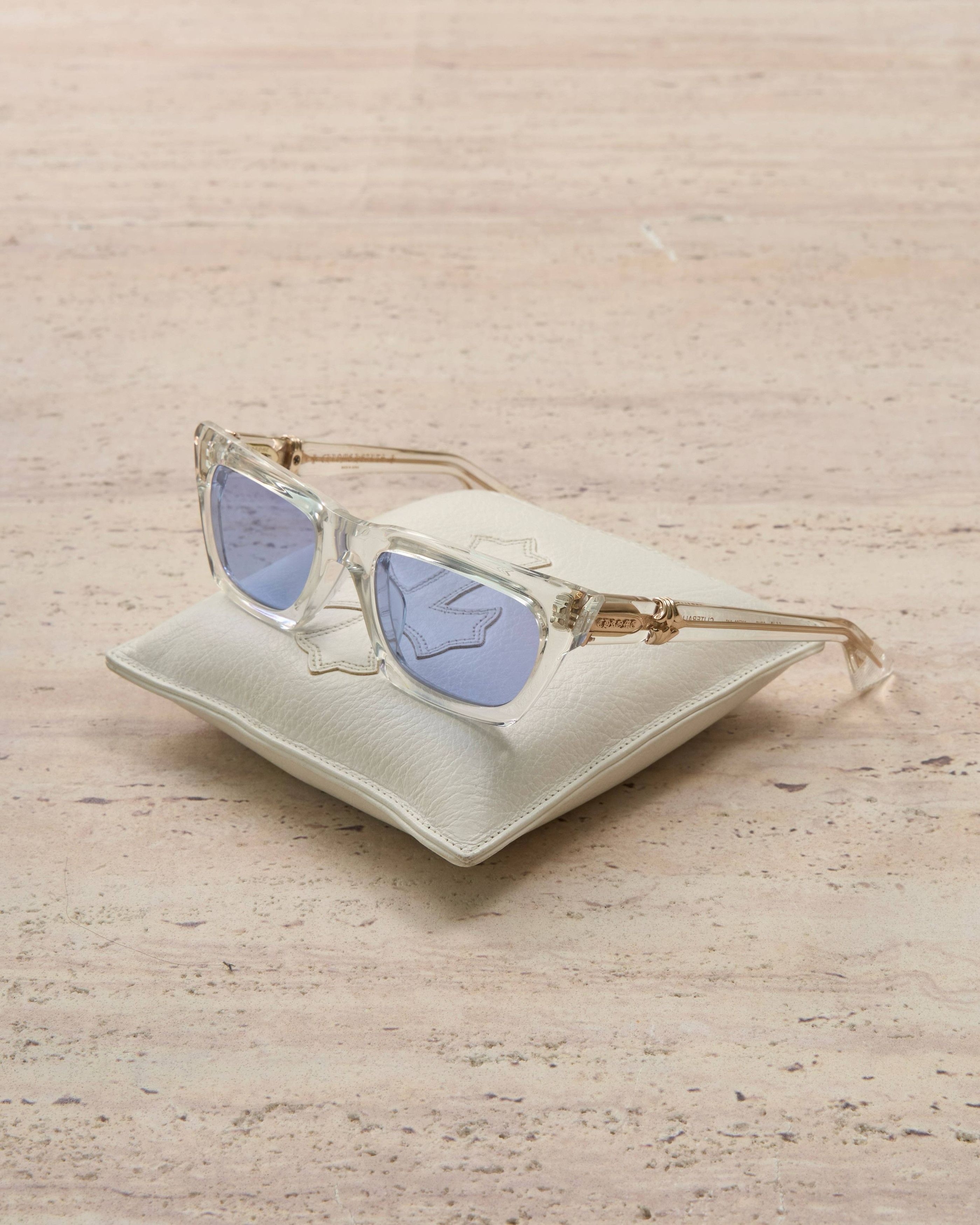 希少★送料込♪【CHROME HEARTS】Cliterally Slated サングラス Chrome Hearts Cliterally - Black / 18k Gold Sunglasses