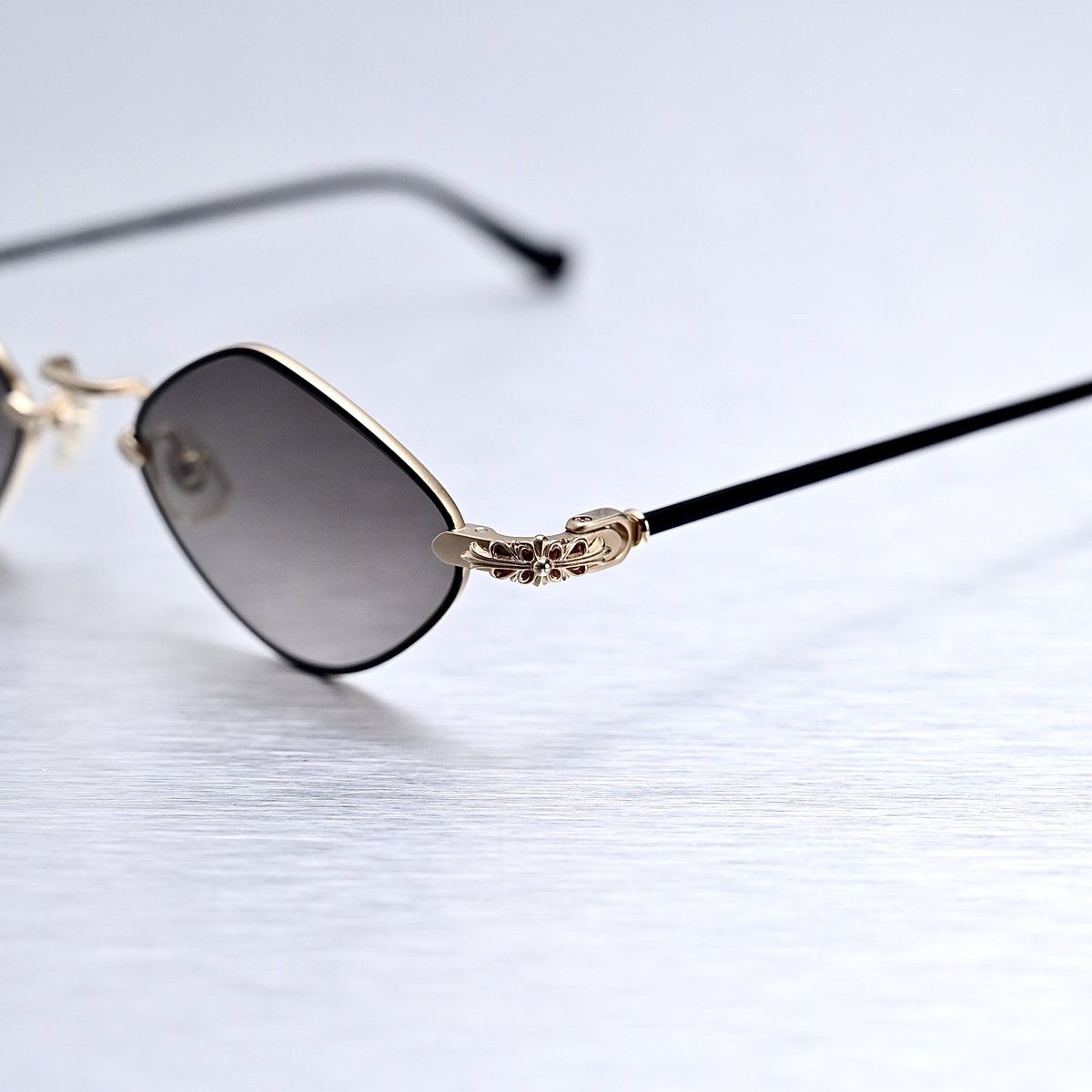 Chrome Hearts CHROME HEARTS DIAMOND DOG SUNGLASSES Size ONE SIZE - 3 Thumbnail