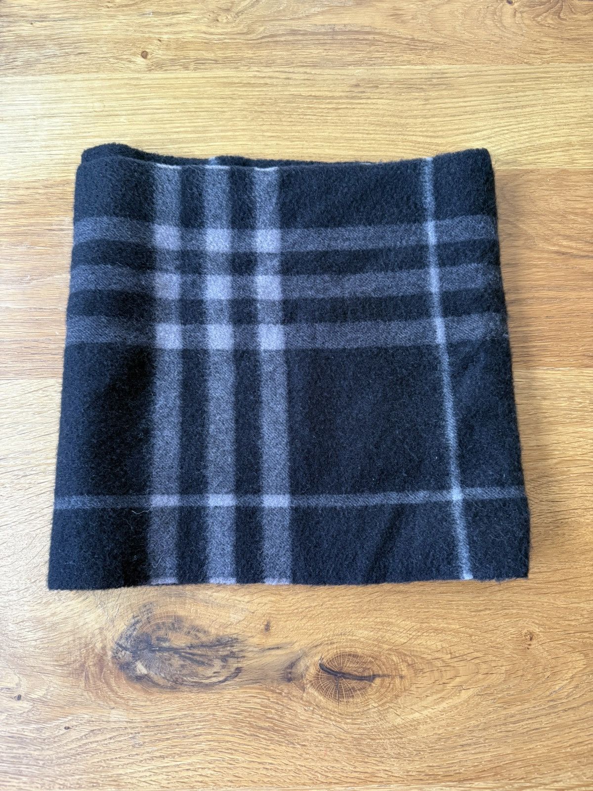 Burberry Burberry cashmere scarf snood unisex Size ONE SIZE - 4 Thumbnail