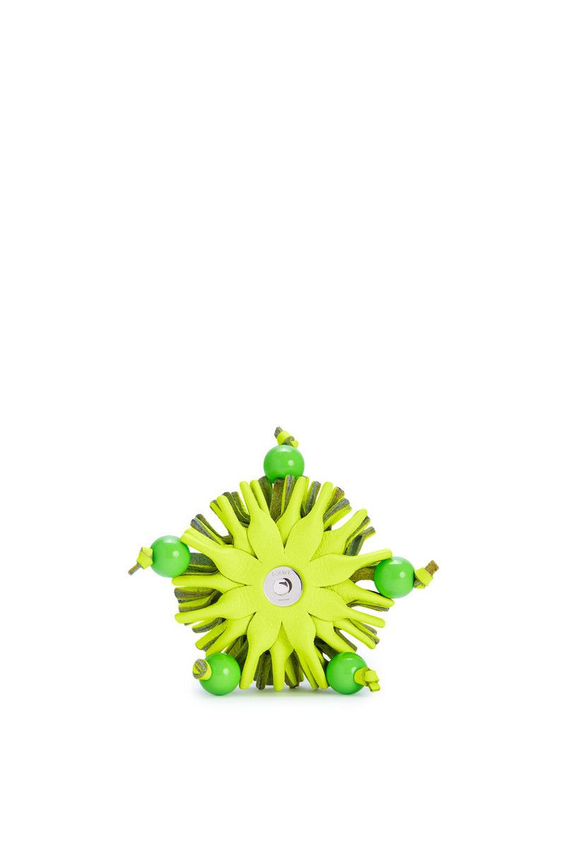 Loewe o1in1g0526 Size: OS / Stud Flower in Classic Calfskin Green Size ONE SIZE - 2 Thumbnail