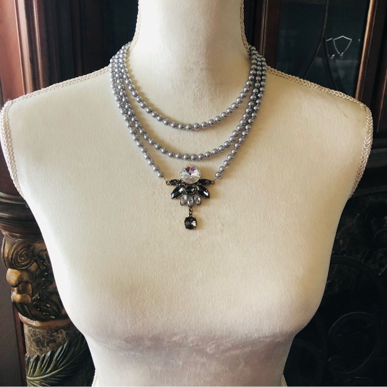 Handmade Handcrafted repurpose silver stone pendant Pearl necklace Size ONE SIZE - 5 Thumbnail