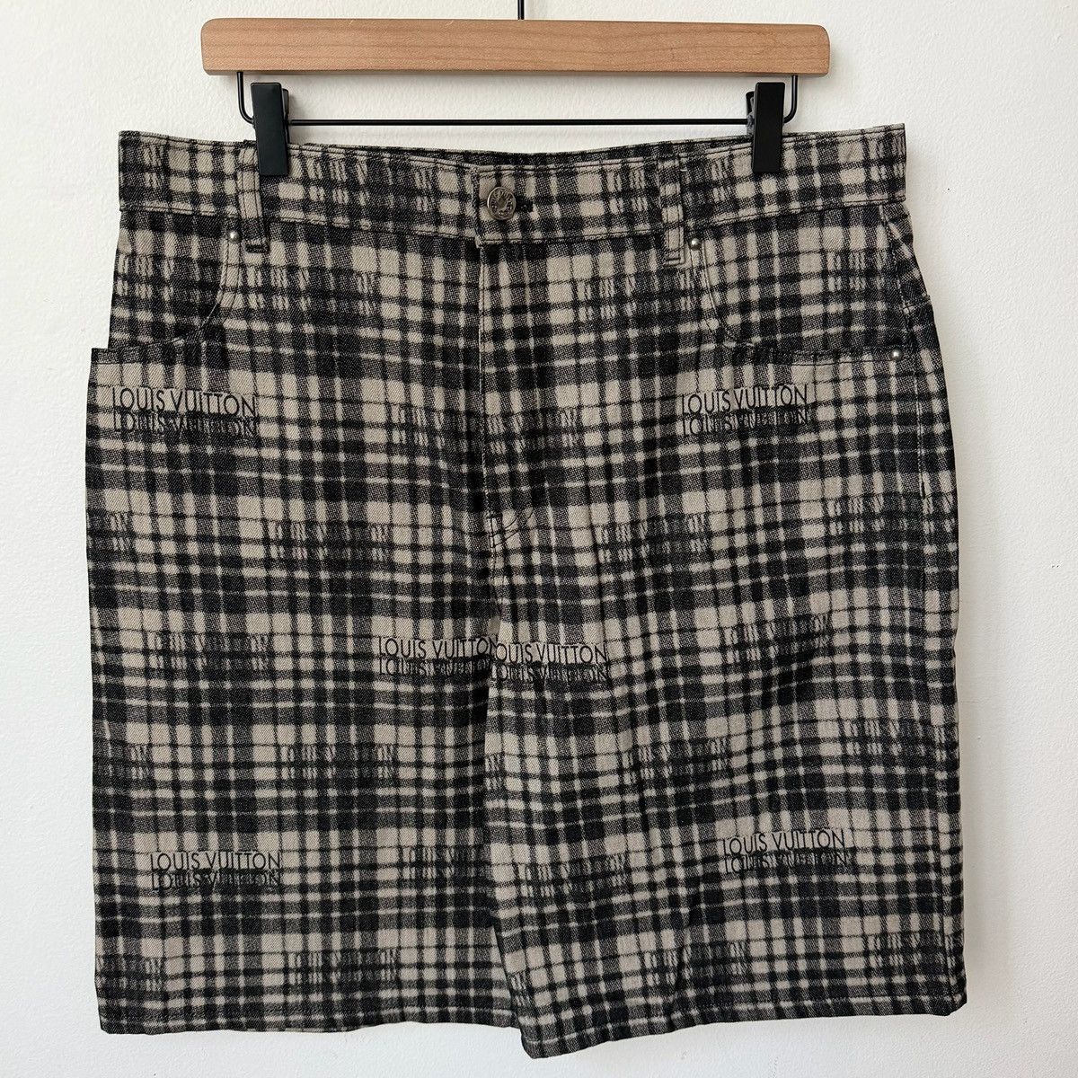 Louis Vuitton Louis Vuitton Checkered Monogram Cotton Shorts size 34 Size US 34 / EU 50 - 1 Thumbnail