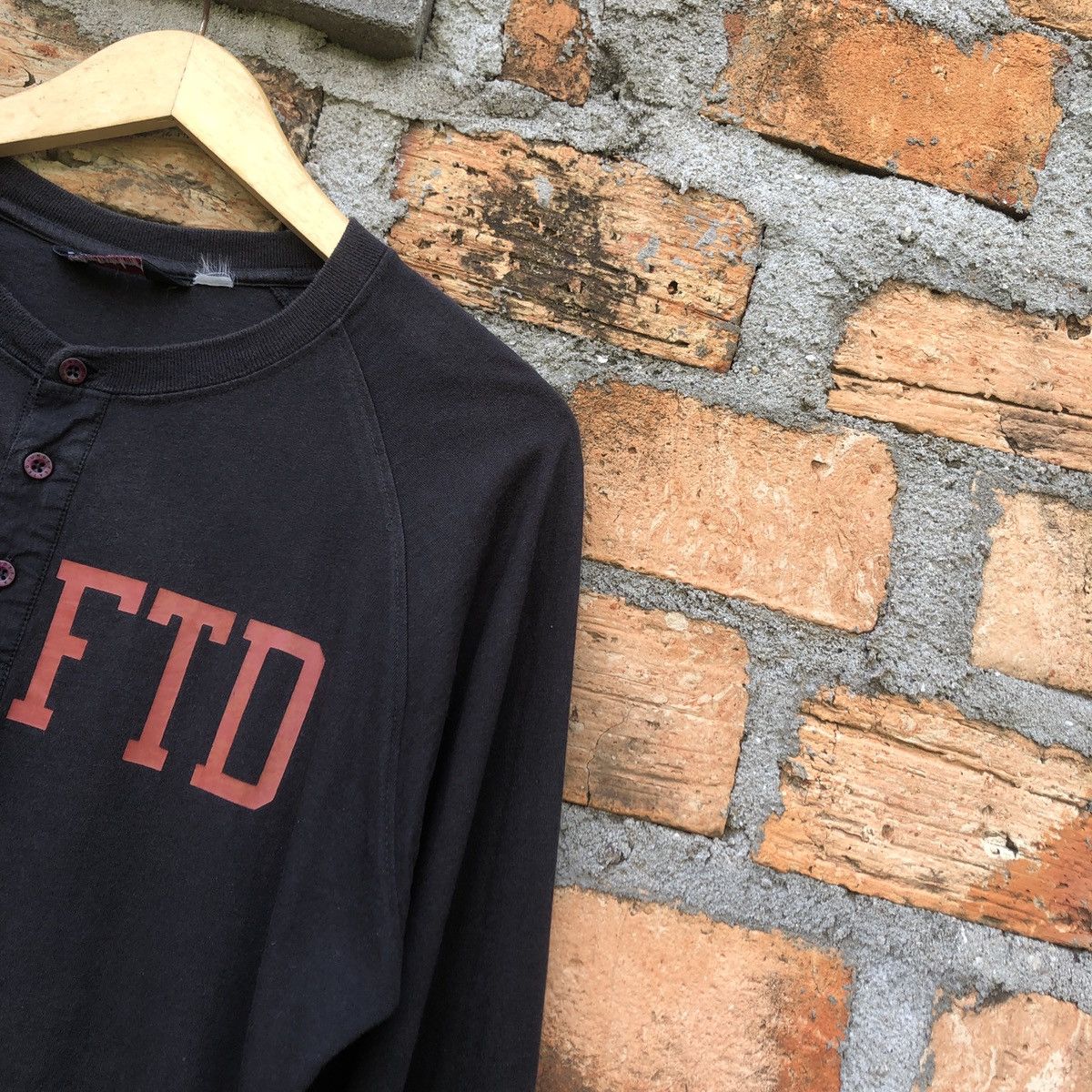 Undefeated Undefeated Official Product Longsleeve Size US M / EU 48-50 / 2 - 4 Thumbnail
