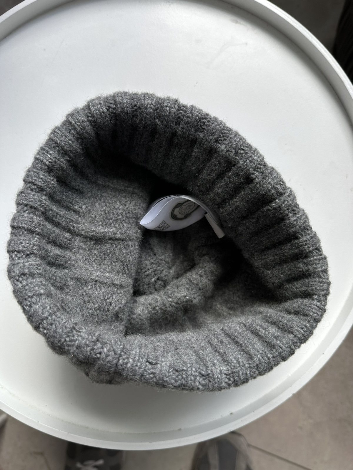 Moncler Moncler Grey Cable Knit Beanie Wool Hat Logo Patch Size ONE SIZE - 9 Thumbnail