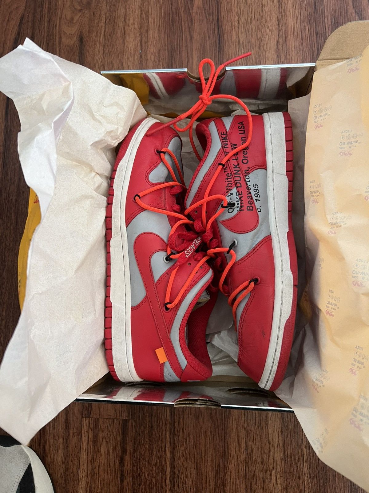 Nike × Off-White Nike Dunk Low Off-White University Red Size US 10.5 / EU 43-44 - 2 Thumbnail