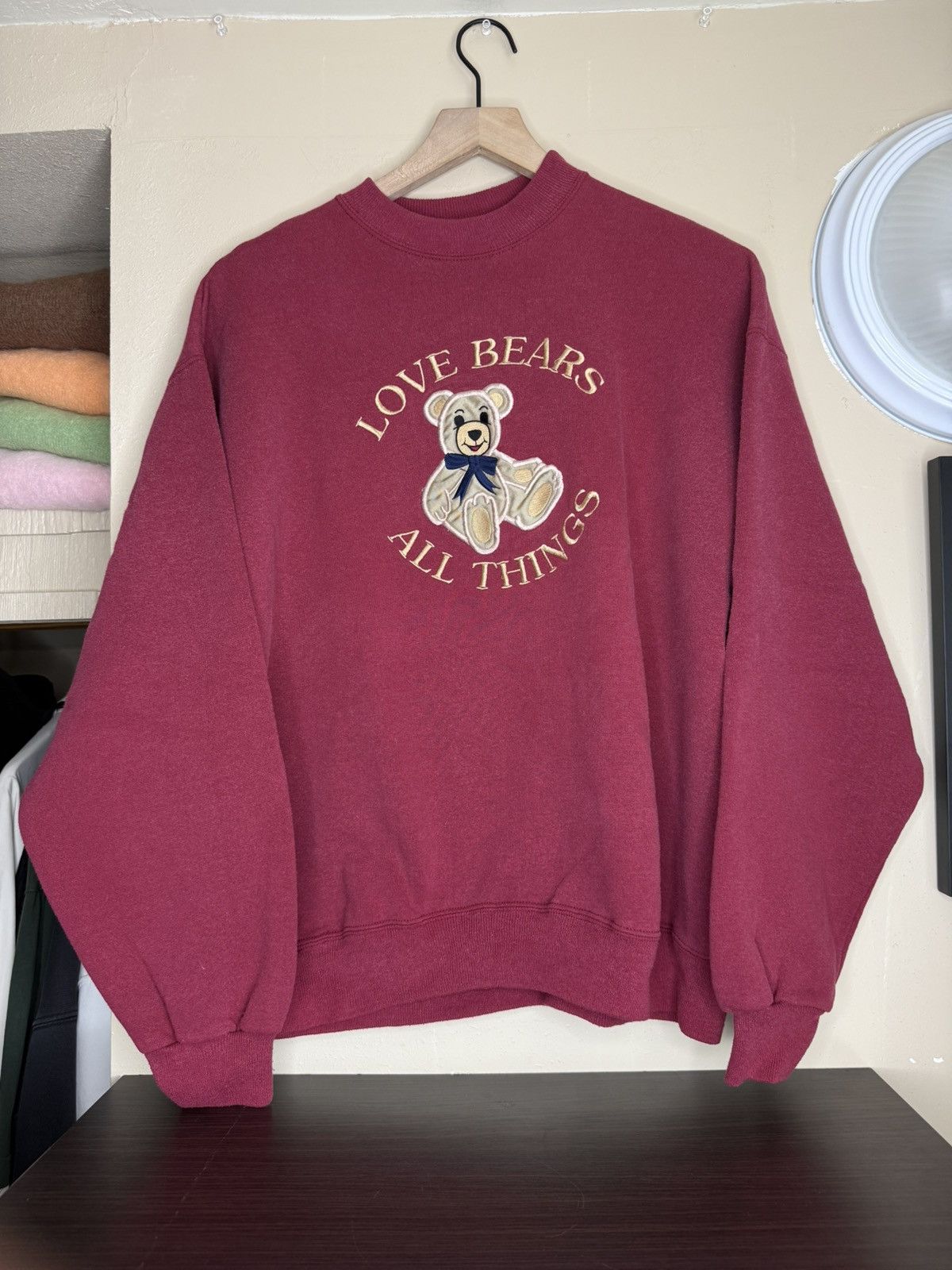 Vintage Vintage Hanes Love Bears All Things Embroidered Sweatshirt Size US XL / EU 56 / 4 - 1 Thumbnail