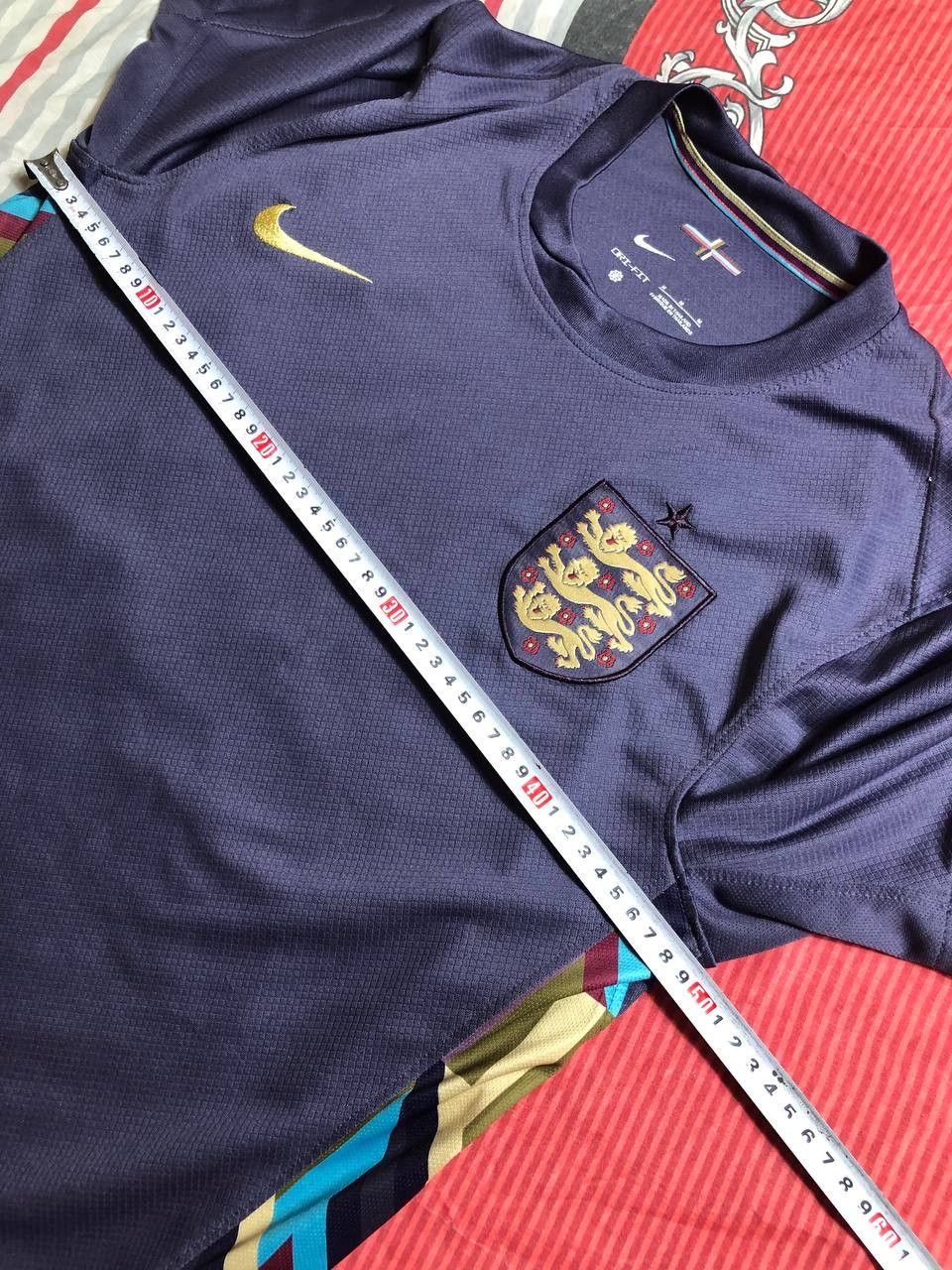 Nike × Vintage 90s Nike Central Swoosh Vintage Y2K Oversized Retro T-Shirt Size US M / EU 48-50 / 2 - 10 Thumbnail