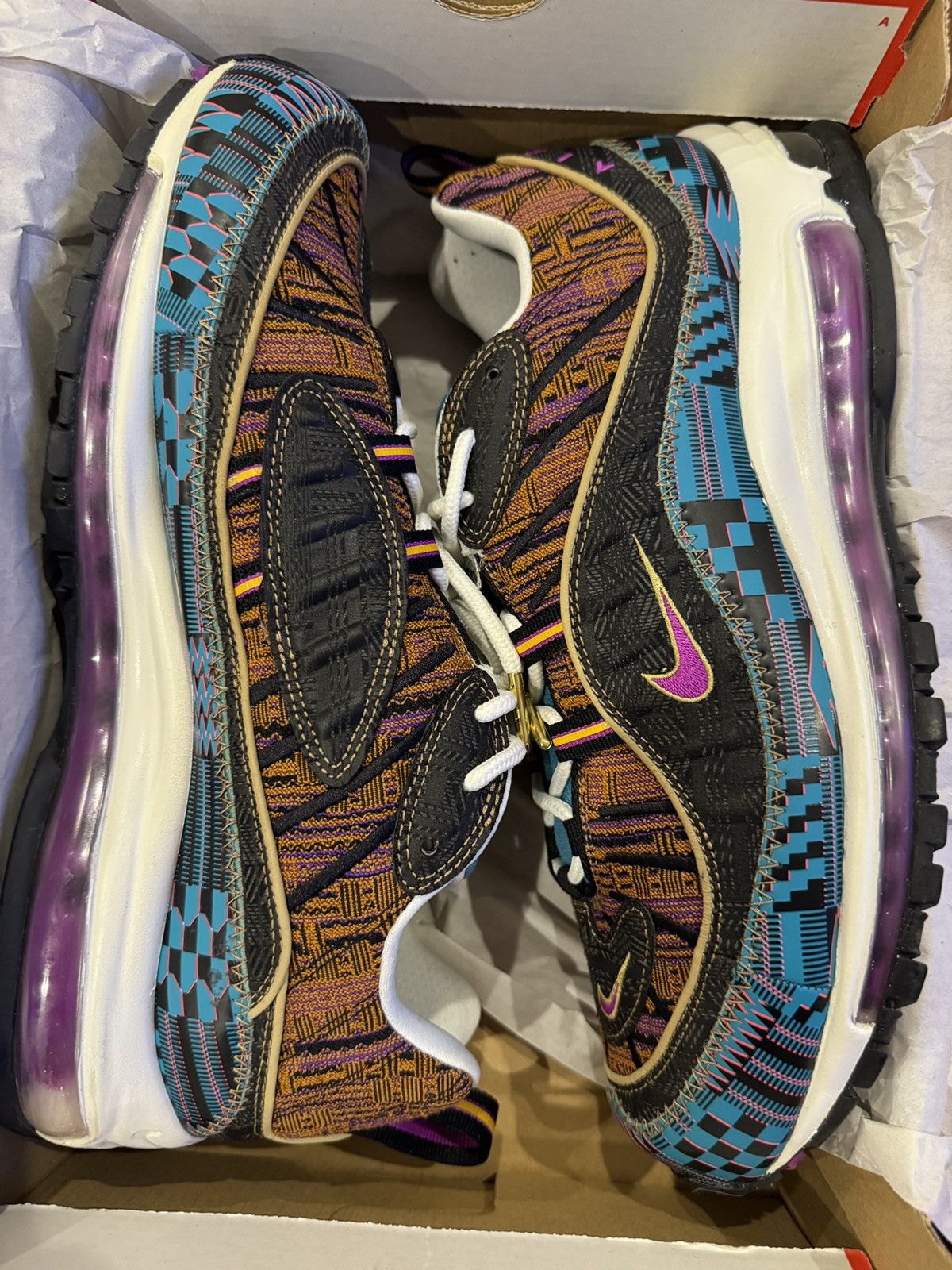 Nike Air Max 98 BHM Size US 11 / EU 44 - 8 Thumbnail