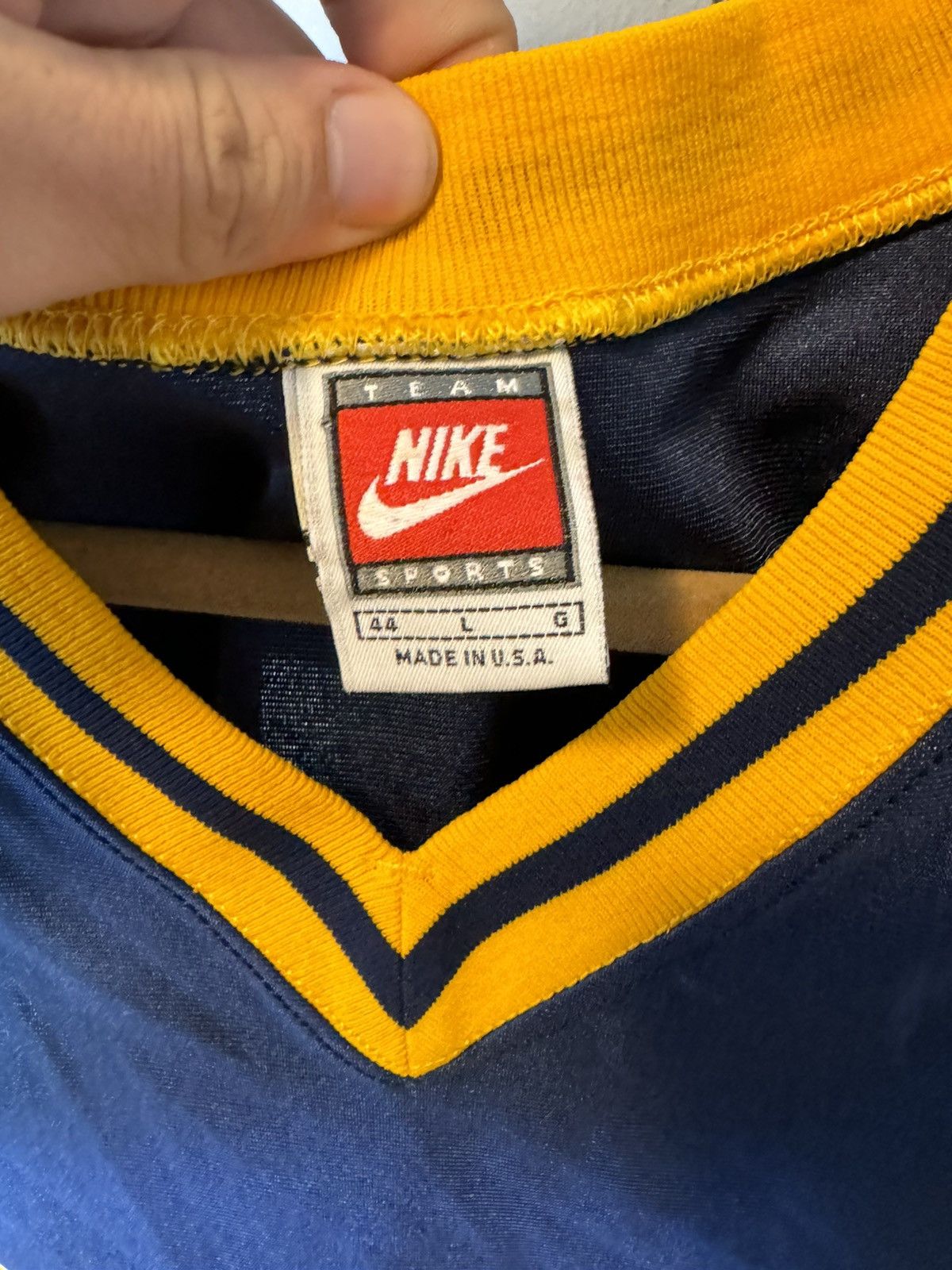 Nike × Vintage Vintage Beavers Nike Basketball Jersey Size US L / EU 52-54 / 3 - 5 Thumbnail