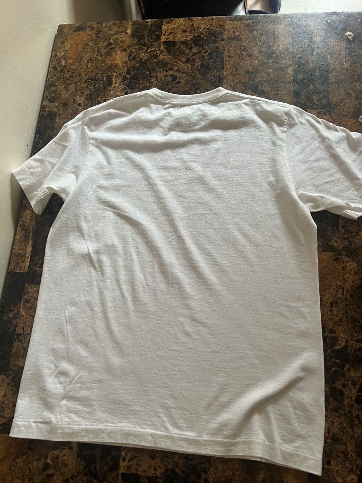 Kaws × Uniqlo KAWS x Uniqlo Summer T-Shirt Pink BFF, (Medium) Pre-owned Size US M / EU 48-50 / 2 - 5 Thumbnail