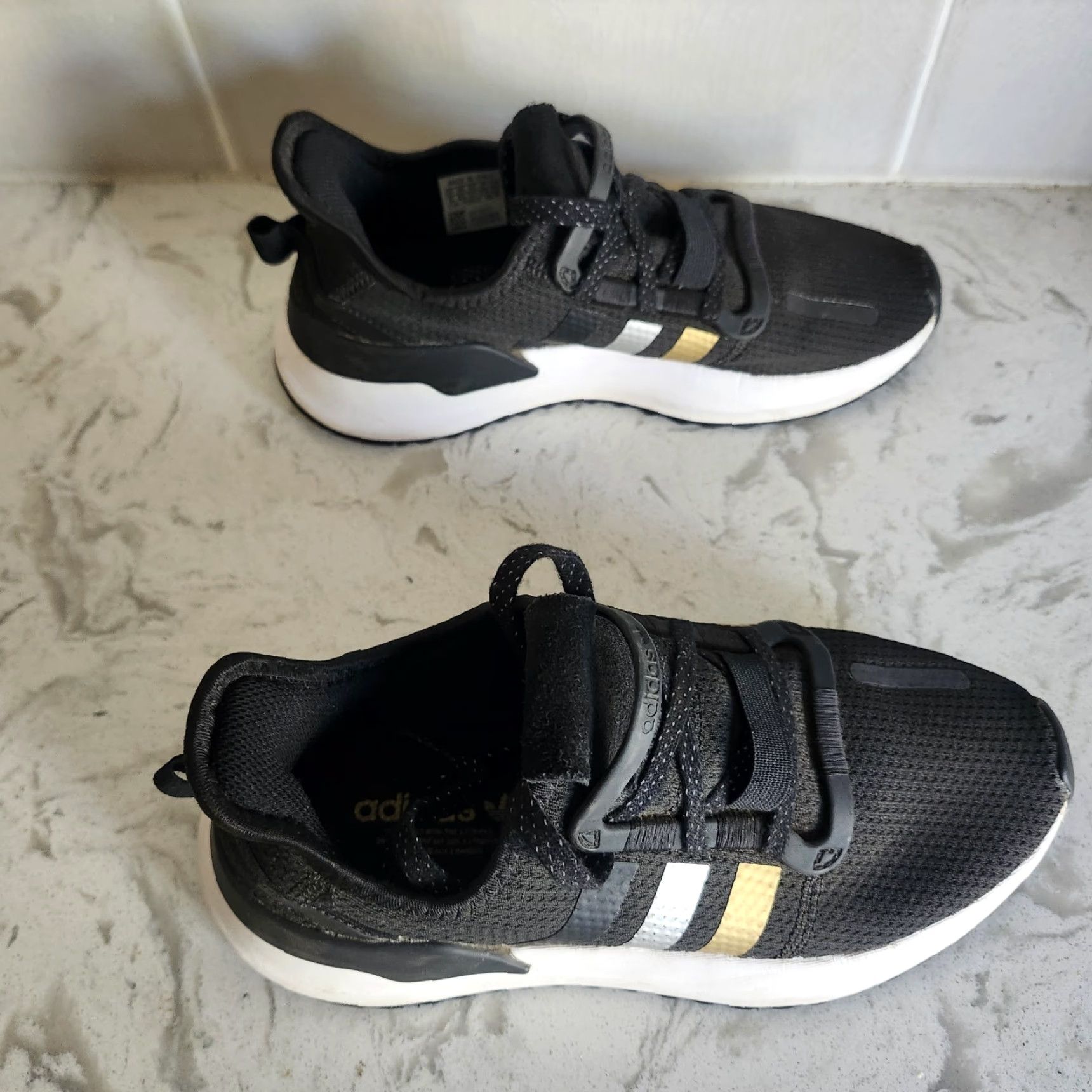 Adidas Adidas U_Path Run FW2325 Black Gold Sneakers Womens Size 5 Shoe Casual Activewear Girls Womens Size US 5 / IT 35 - 7 Thumbnail