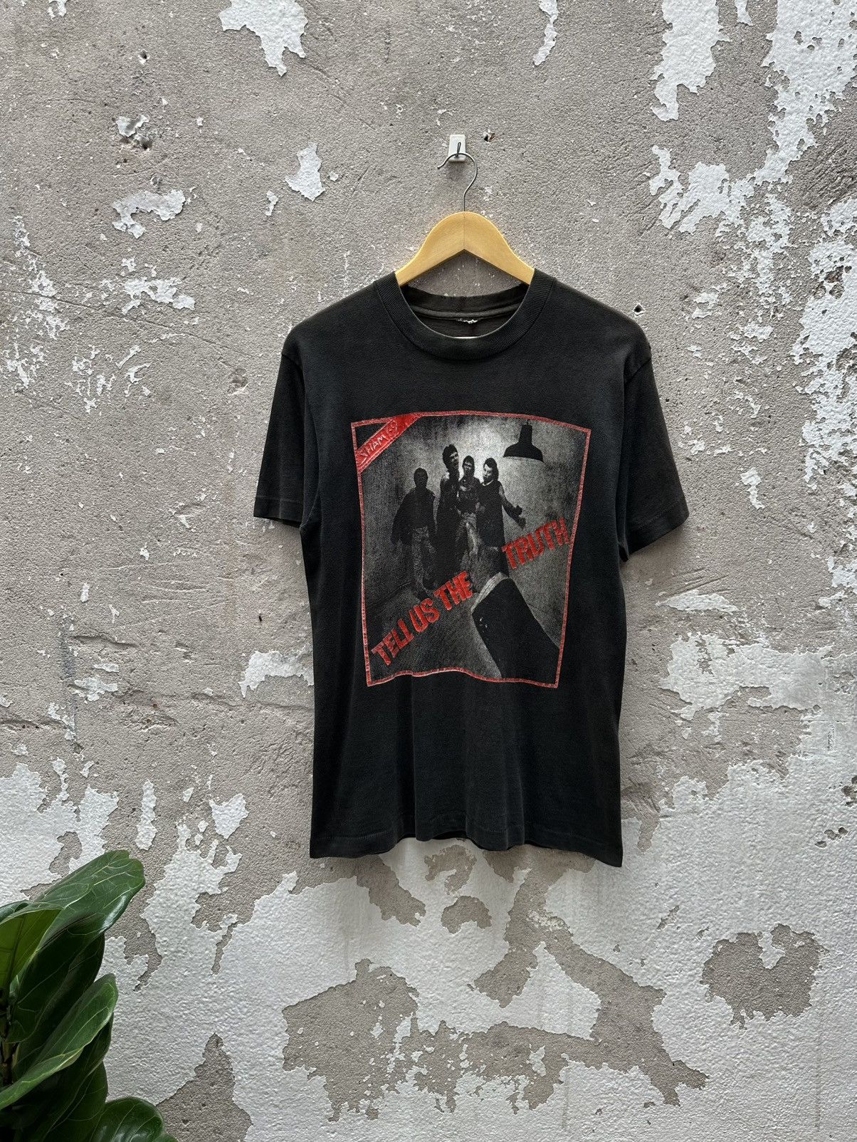 Band Tees Vintage 90's Sham 69 English Punk Rock Band Faded Tees Size US M / EU 48-50 / 2 - 1 Thumbnail