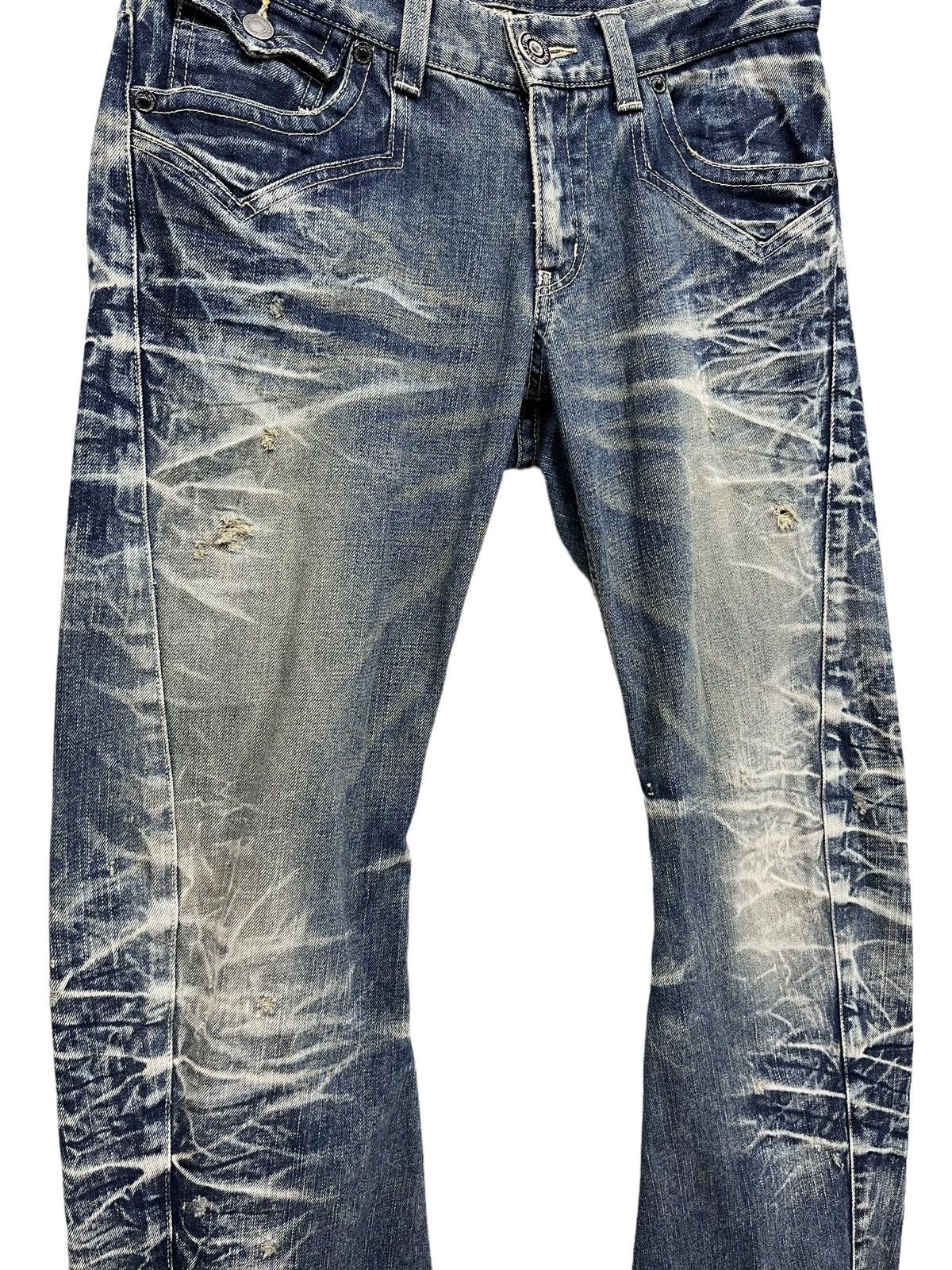 BIGI 🔥FLARE🔥Vtg RATTLE TRAP Distressed Clawmark Whisker Denim Size US 32 / EU 48 - 6 Thumbnail