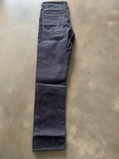 Hiut Denim Co. HIUT SLIMR WHITE SELVEDGE Size US 34 / EU 50 - 1 Thumbnail