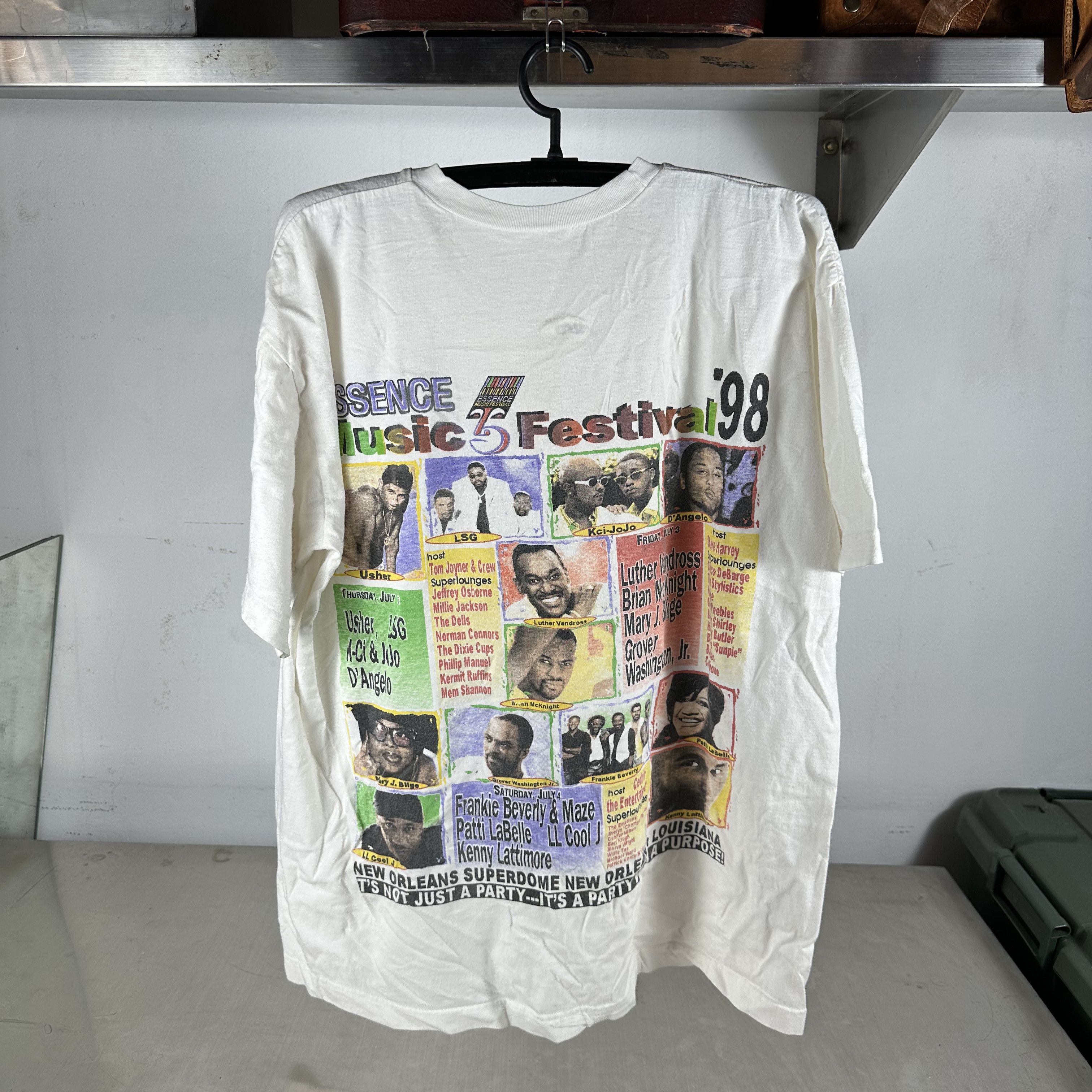 Vintage 1998 D' Angelo Mary J Blige LL Cool J Festival Hip Hop Tee Size US XL / EU 56 / 4 - 1 Thumbnail