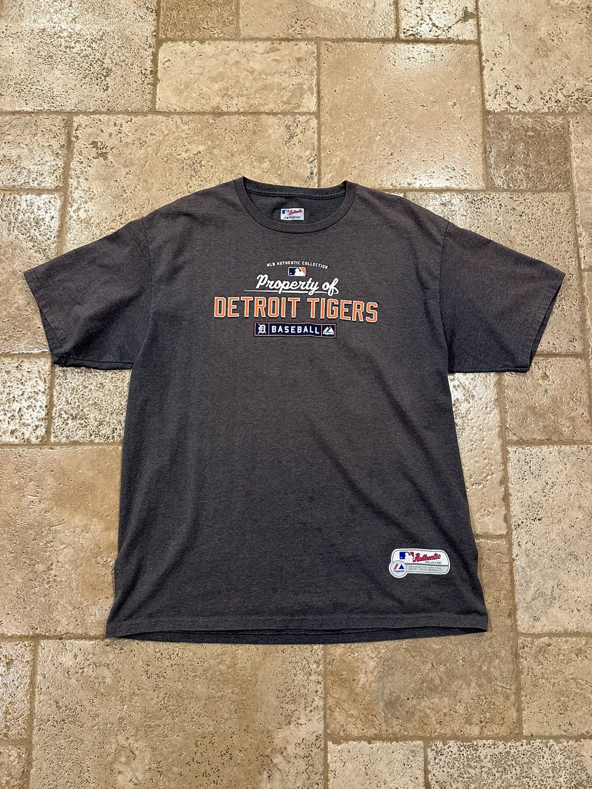 MLB × Vintage Vintage MLB Detroit Tigers Majestic Authentic Grey T-Shirt Size US XL / EU 56 / 4 - 4 Thumbnail