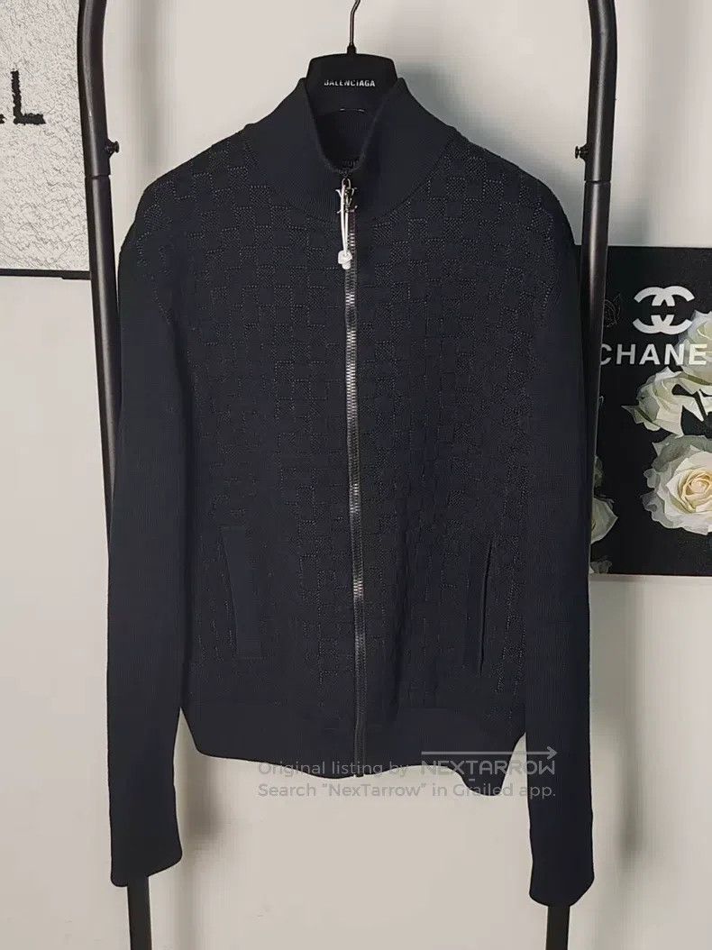 Louis Vuitton Louis Vuitton Checkerboard printed zippered jacket Size US M / EU 48-50 / 2 - 1 Thumbnail