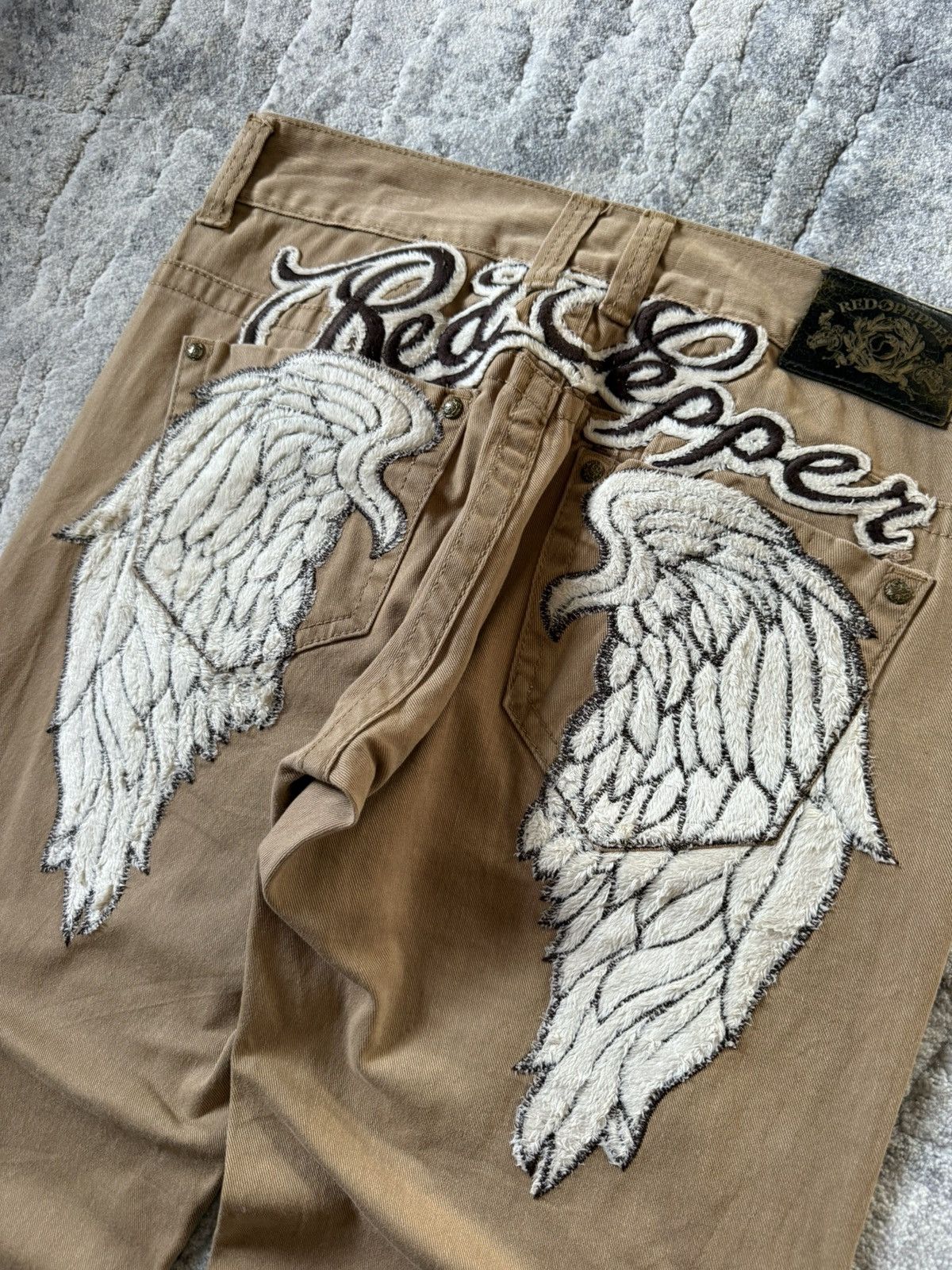 If Six Was Nine 2000s Red Pepper Japan Back Wing Chenille Embroidered Pants Size US 32 / EU 48 - 4 Thumbnail