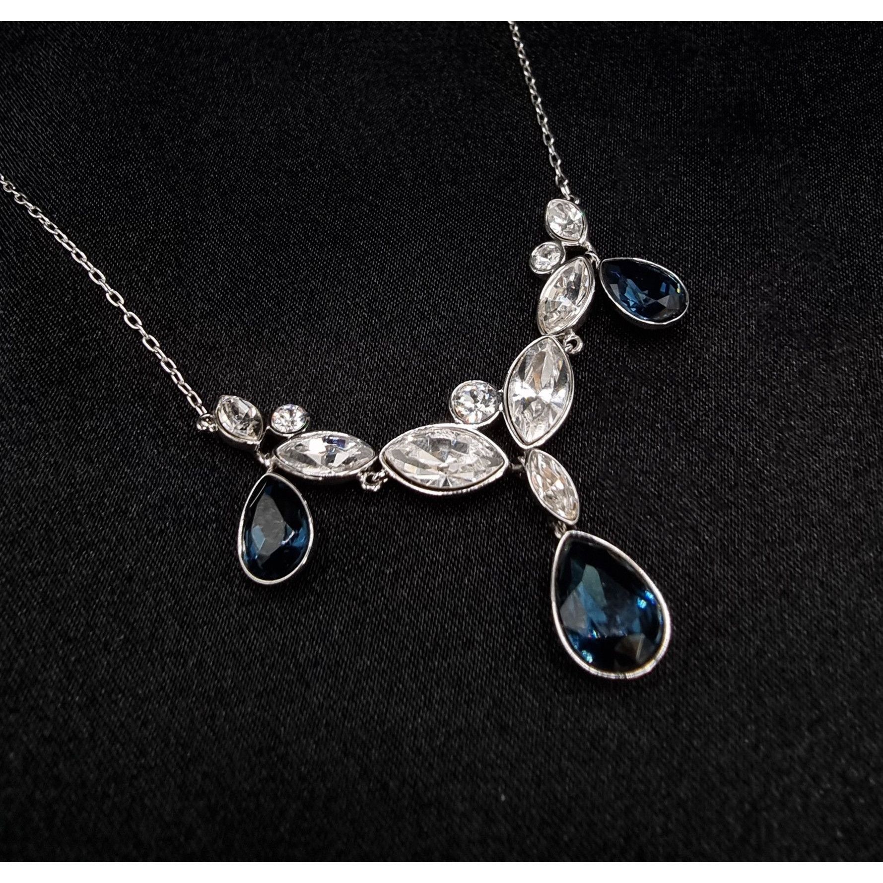 Swarovski Rare Find Swarovski Silver-Tone Necklace With Blue & Clear C Size ONE SIZE - 3 Thumbnail