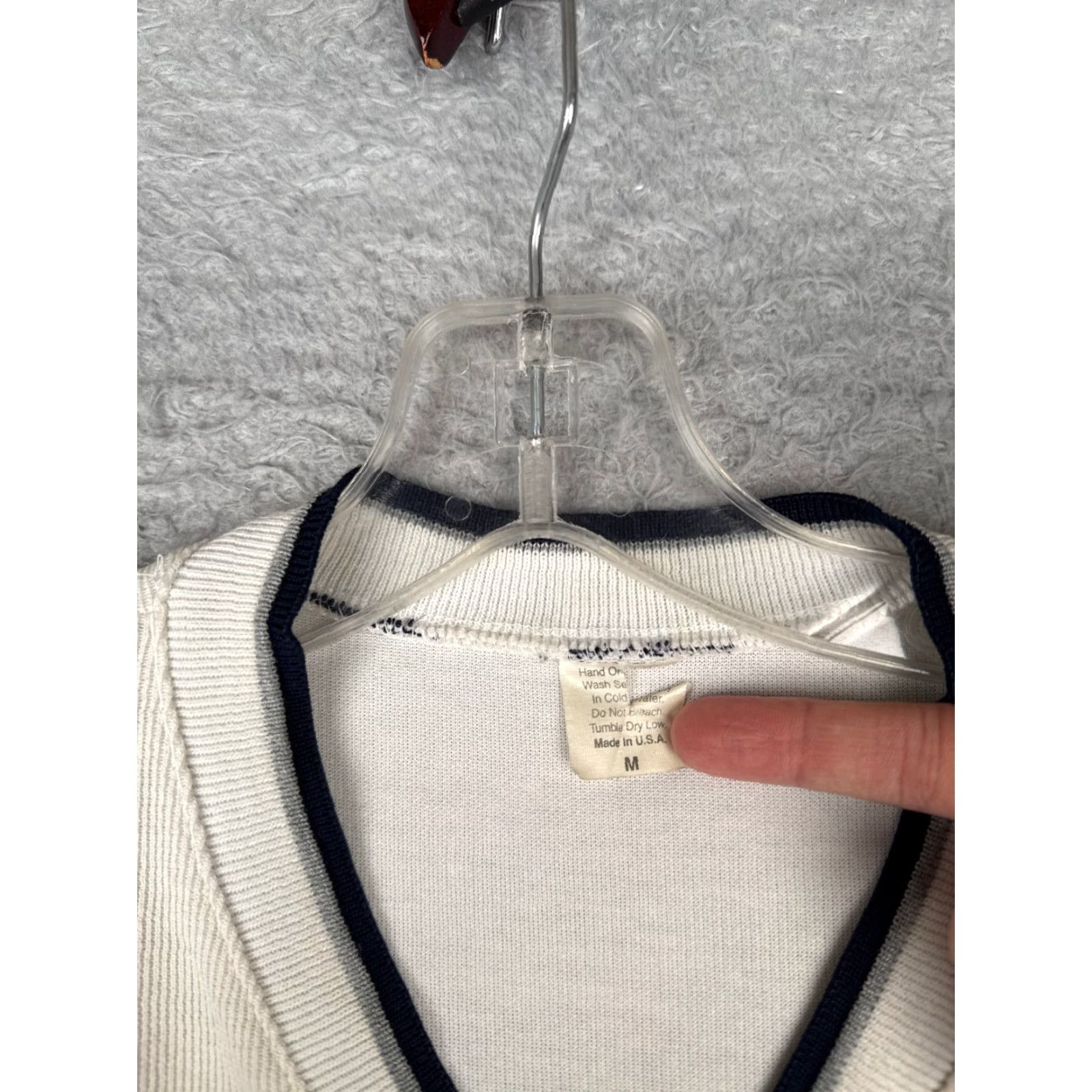 Tommy Hilfiger Tommy Hilfiger Sports Shirt Men Medium White V-Neck Cotton Ribbed Made USA Read Size US M / EU 48-50 / 2 - 7 Thumbnail
