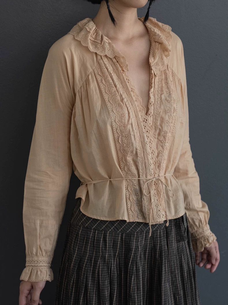 Comme des Garcons Comme Des Garcons Beige Lace Cardigan Size M / US 6-8 / IT 42-44 - 1 Thumbnail