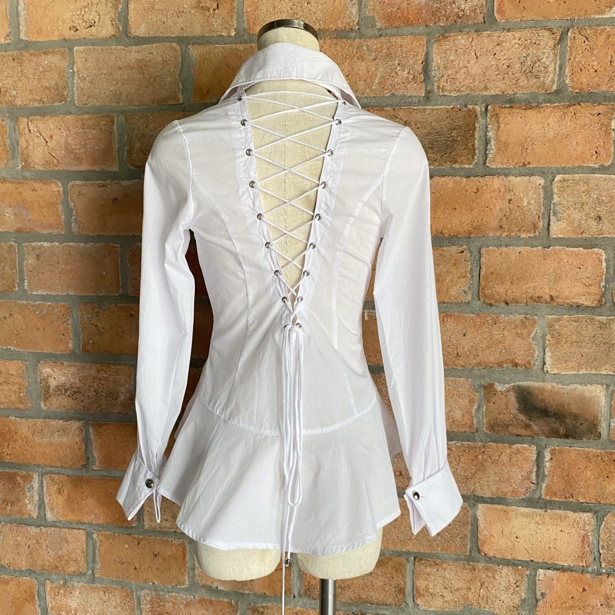 Japanese Brand RyuRyu Y2K Punk White Lace-Up Wrap Blouse with Peplum Hem Size M / US 6-8 / IT 42-44 - 3 Thumbnail