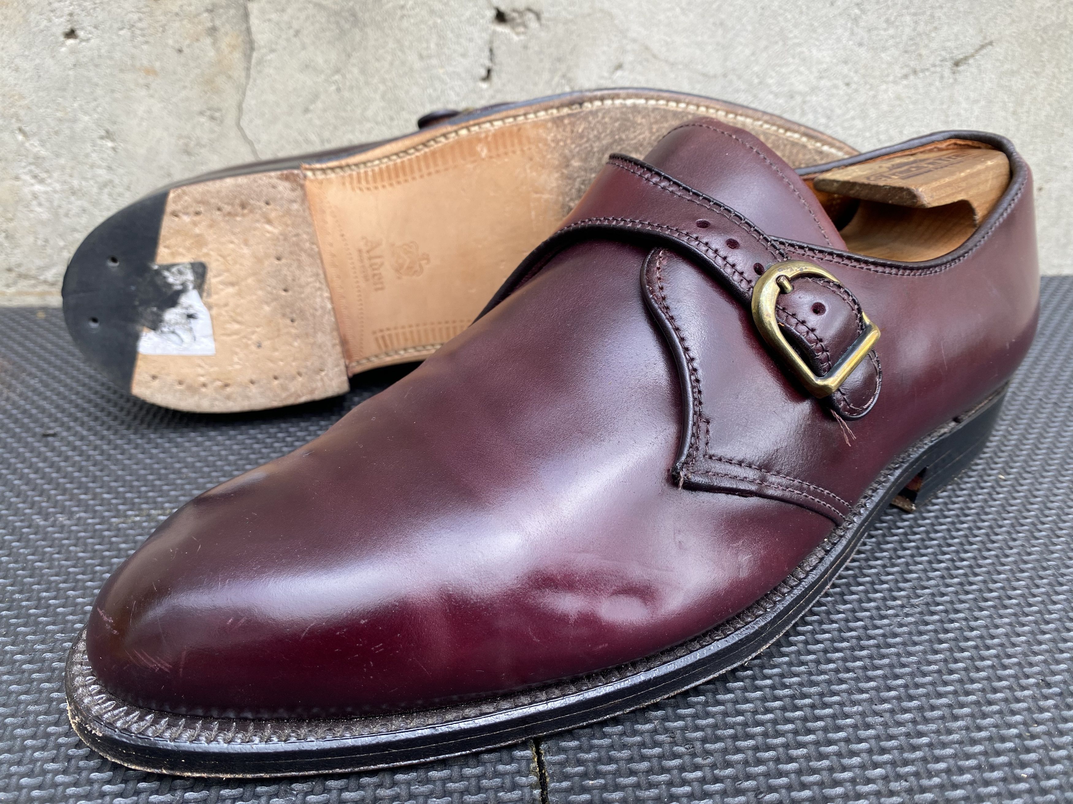 Alden Mint Alden 954 Color 8 Burgundy Shell Cordovan Monkstrap Size US 8.5 / EU 41-42 - 1 Thumbnail