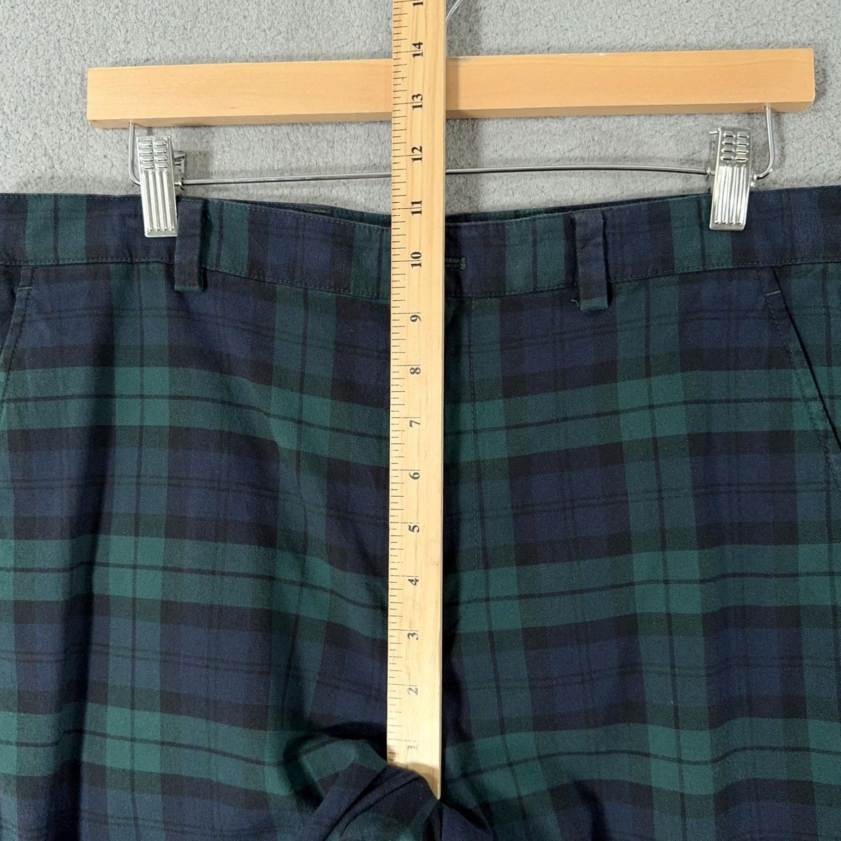 Brooks Brothers Brooks Brothers Clark Black Watch Plaid Pants Mens 33x32 Green Chino Flannel Size US 33 - 7 Thumbnail