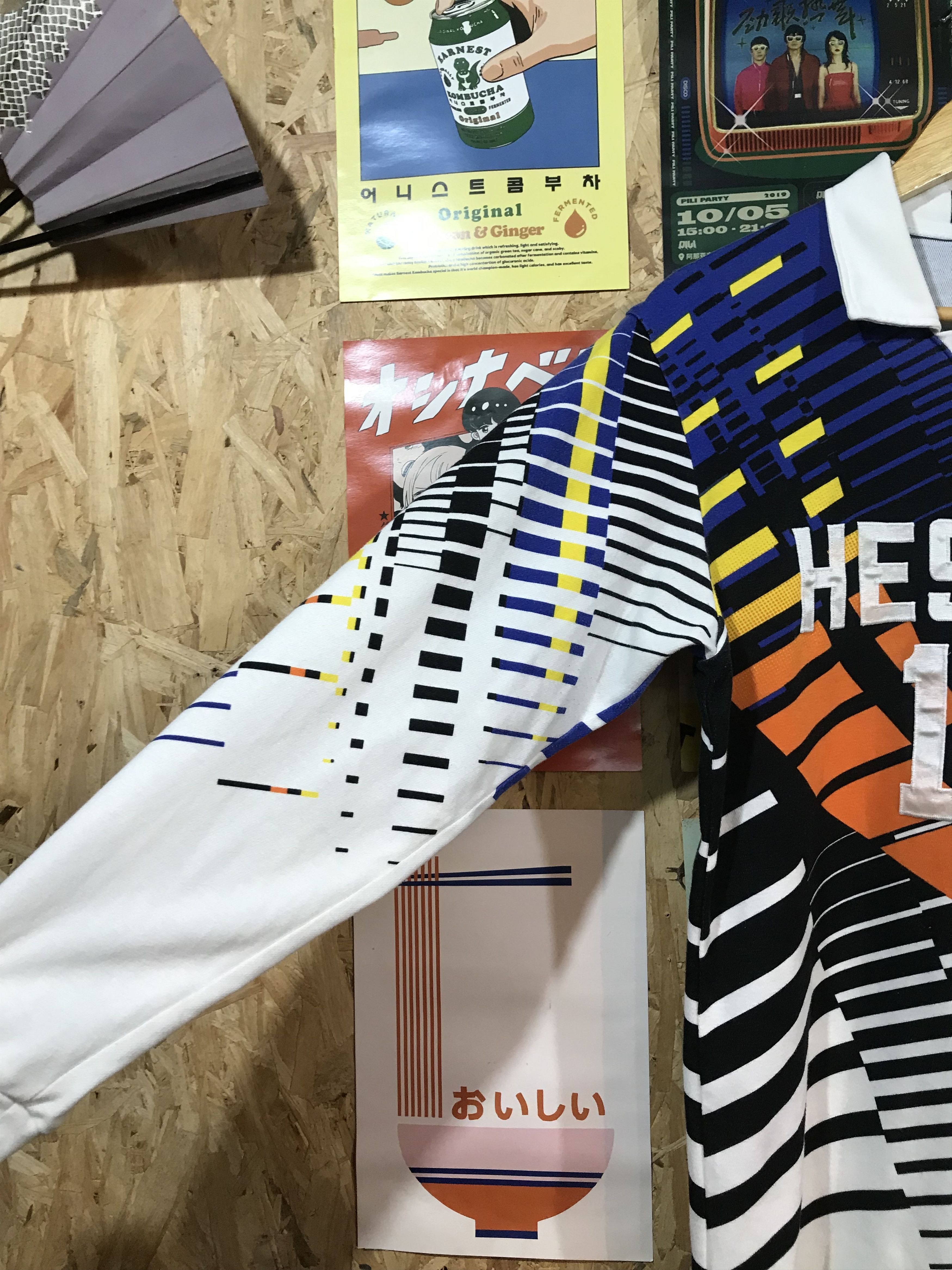 Asics Vintage Asics Japan Hesaka 14 Long Sleeve Football Shirt Size US S / EU 44-46 / 1 - 7 Thumbnail