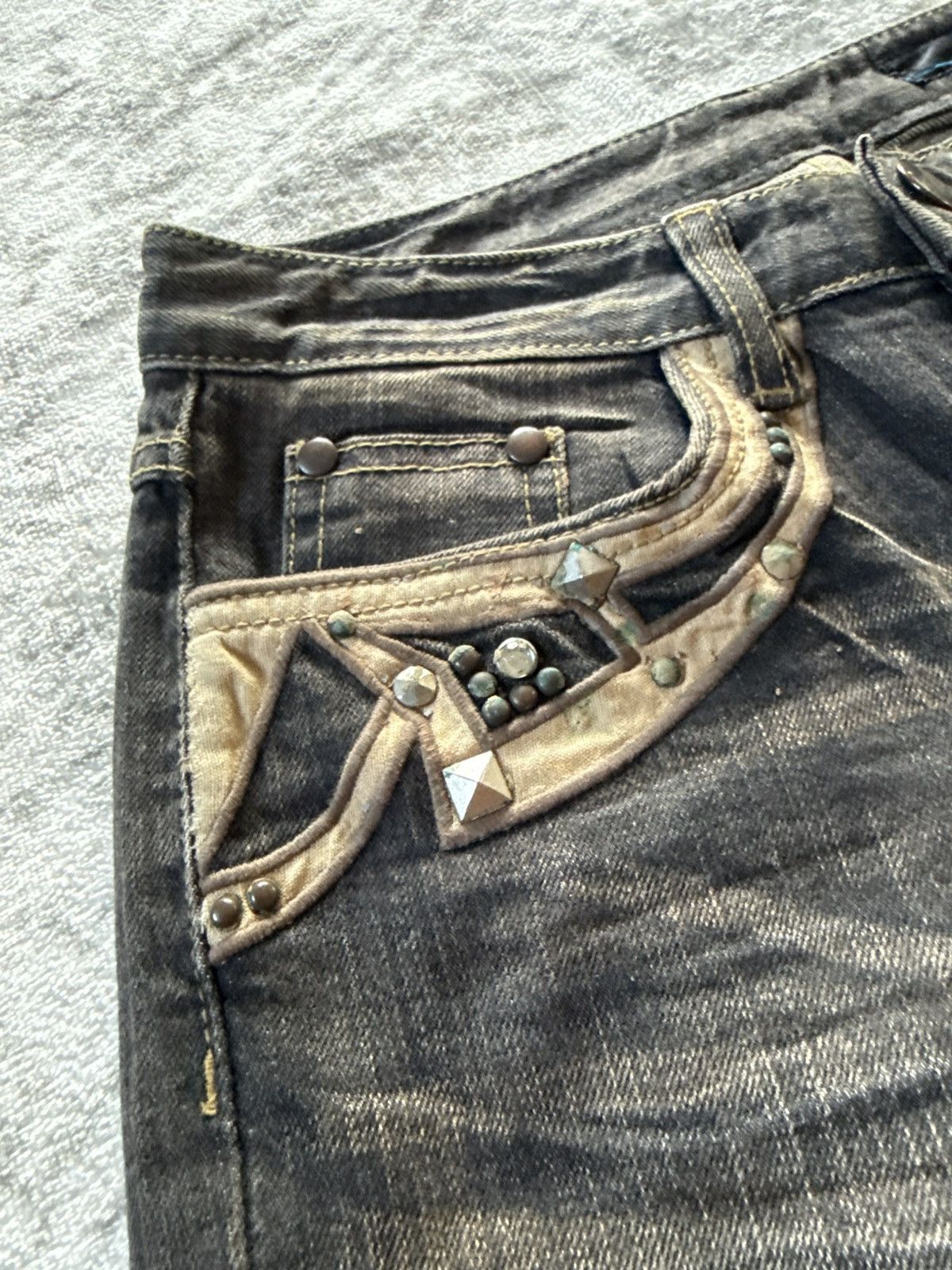 GOSTAR DE FUGA Gostar De Fuga Style Studded Embellished Flared Jeans Size US 27 - 10 Thumbnail