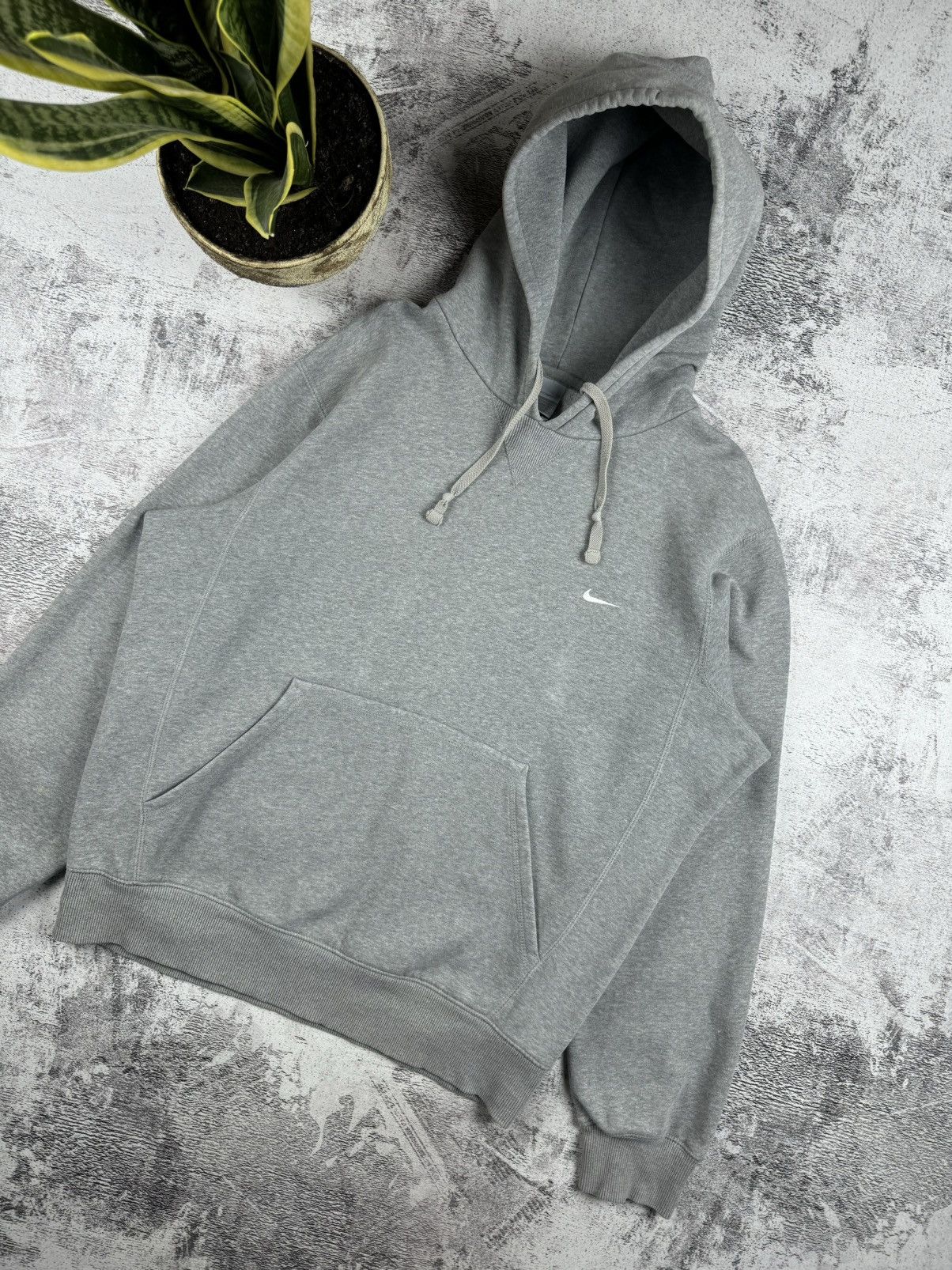 Nike Nike Grey 90S-00S Basic Mini Swoosh Logo Vintage Y2K Hoodie Size US M / EU 48-50 / 2 - 3 Thumbnail