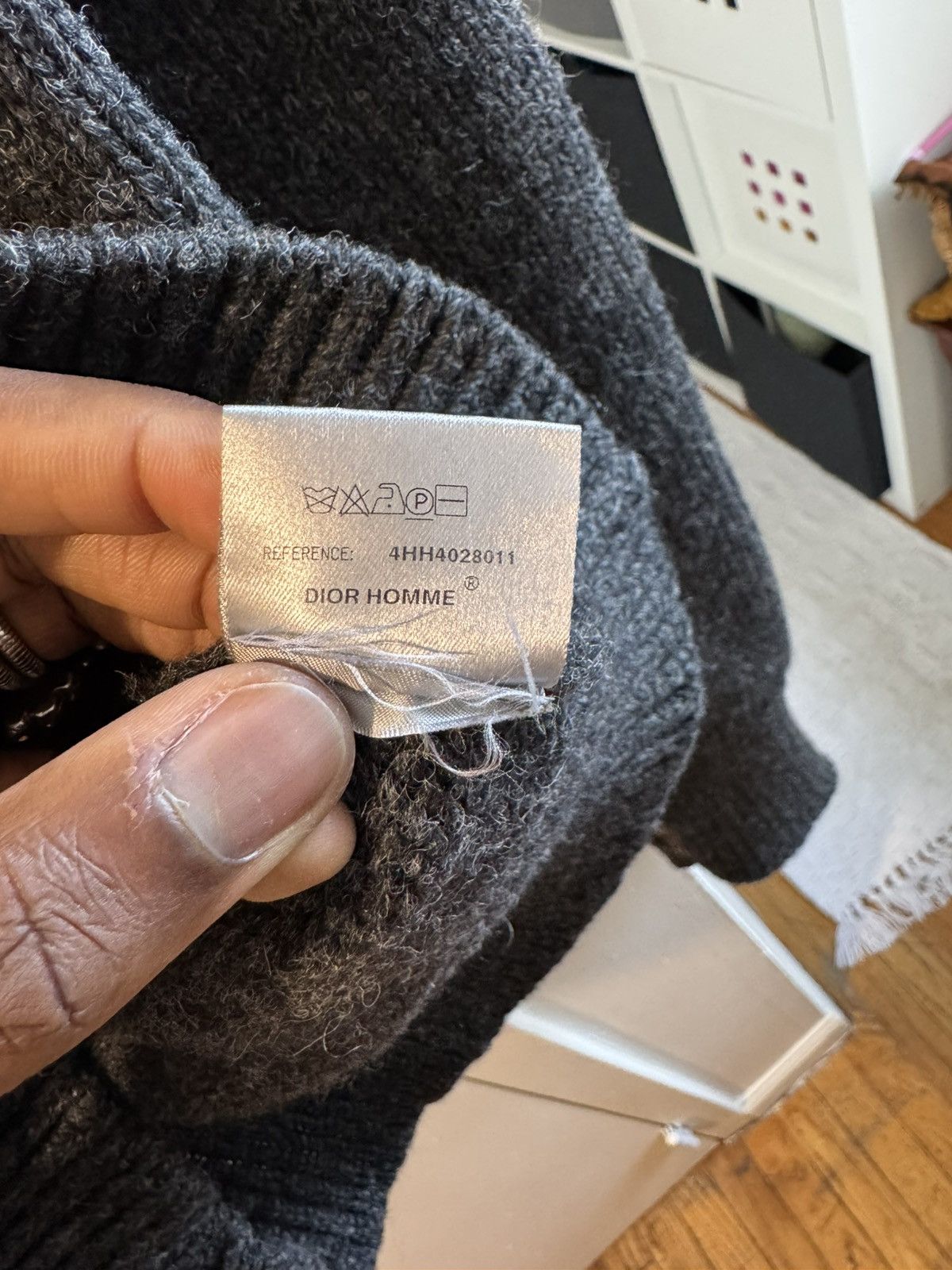 Dior × Hedi Slimane Dior Homme AW 2004 “victim of the crime” knitwear Size US M / EU 48-50 / 2 - 11 Thumbnail