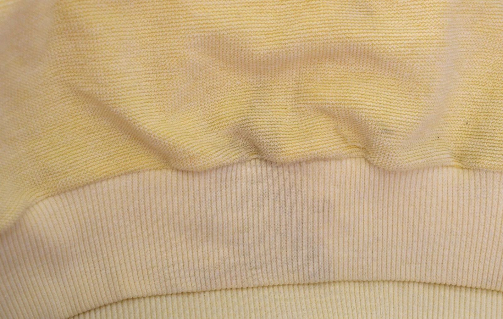 Umbro UMBRO VINTAGE 1980'S YELLOW FOOTBALL SWEAT TOP JERSEY SIZE S Size US S / EU 44-46 / 1 - 5 Thumbnail