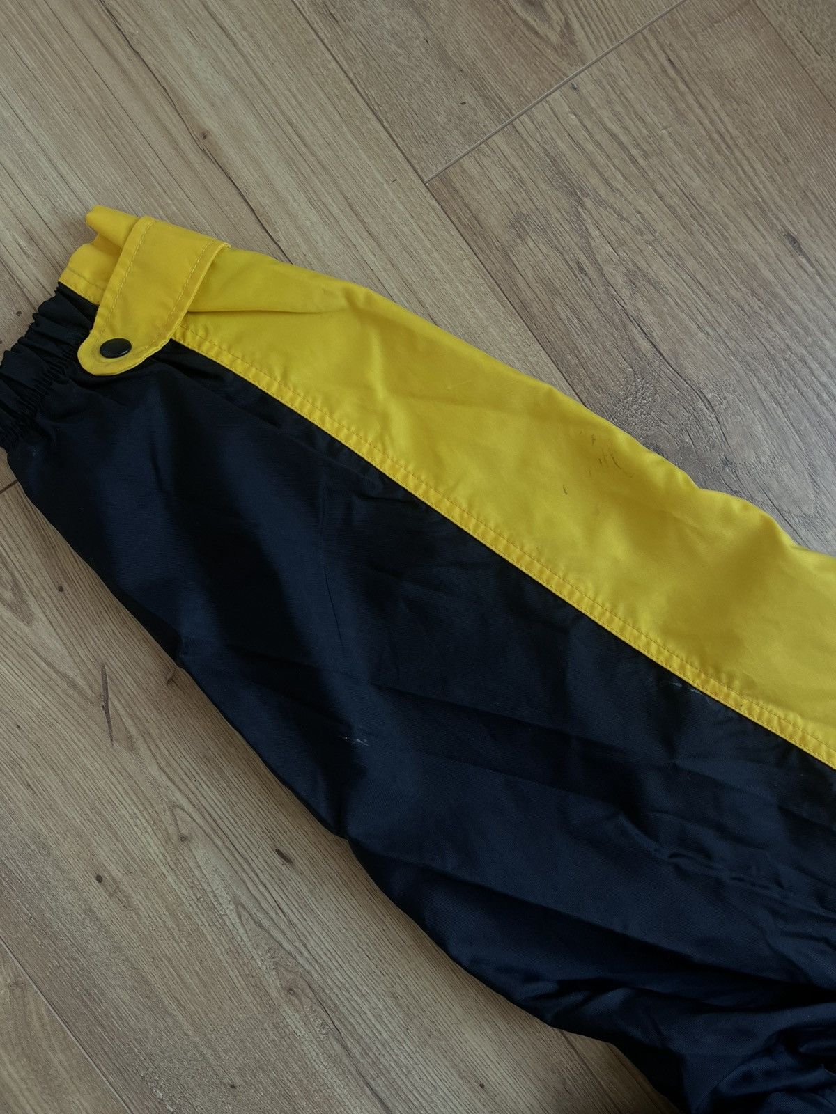 Nike 90’s NIKE BIG BACK SWOOSH LOGO OVERSIZED RETRO TRACK JACKET Size US XL / EU 56 / 4 - 9 Thumbnail