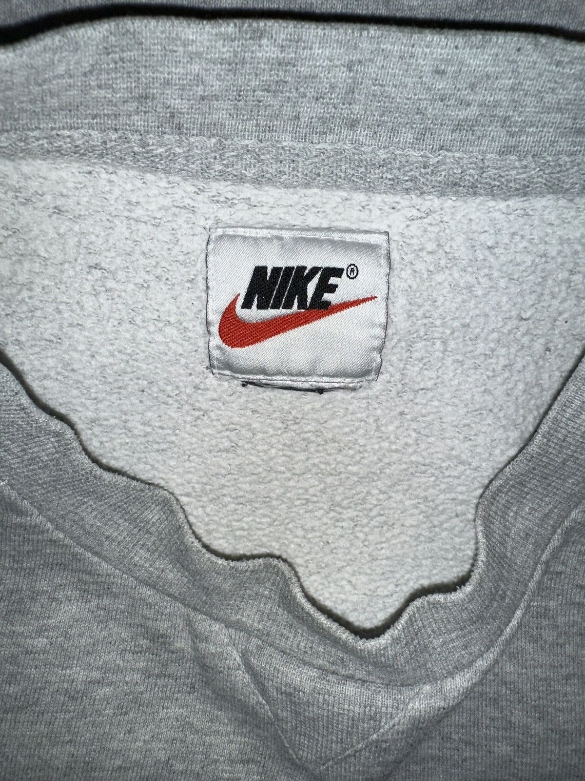 Nike VINTAGE 90’S NIKE BIG SWOOSH SWEATSHIRT Size US XXL / EU 58 / 5 - 3 Thumbnail
