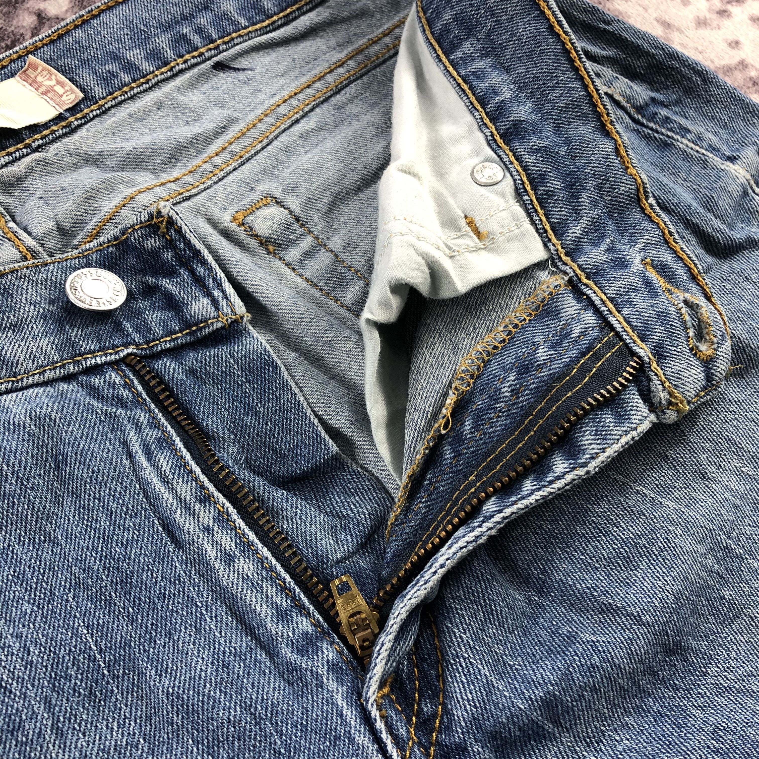 Levi's × Vintage Vintage Blue Wash Levis 515 Jeans-JM3060 Size US 33 - 11 Thumbnail