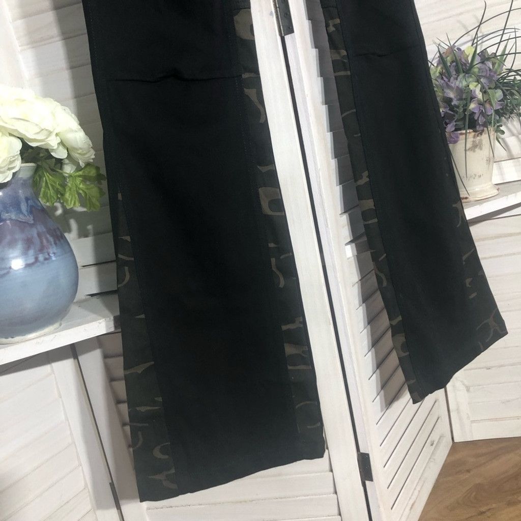 Hot Topic NWT Hot Topic black pants goth cargo flare cotton Sz 30 X 32 Size US 30 / EU 46 - 6 Thumbnail