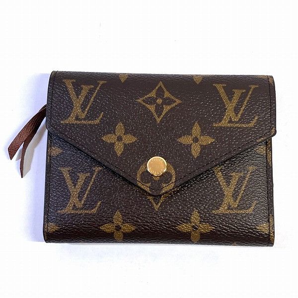 Louis Vuitton Louis Vuitton Louis Vuitton Monogram Victorine Wallet M62472 Canvas Short Wallet M62472 in Great Condition Size ONE SIZE - 1 Thumbnail