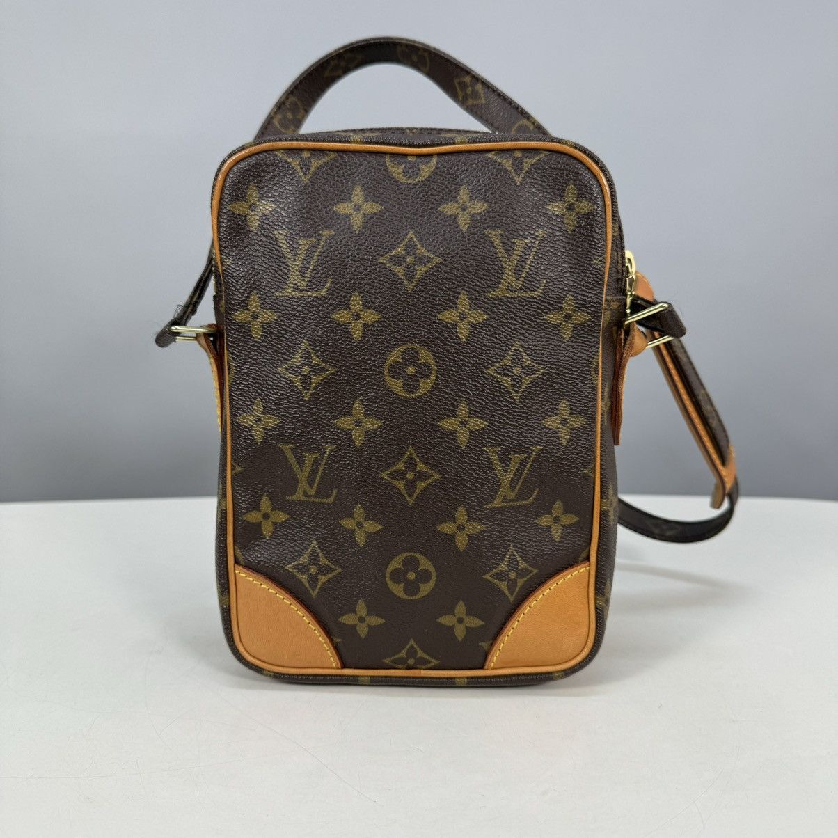Louis Vuitton LOUIS VUITTON AMAZONE LV MONOGRAM Size ONE SIZE - 4 Thumbnail