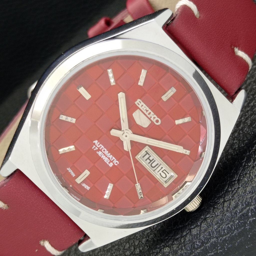 Seiko REFURBISHED VINTAGE SEIKO 5 AUTO JAPAN MENS WATCH a440220 Size 40 - 1 Thumbnail
