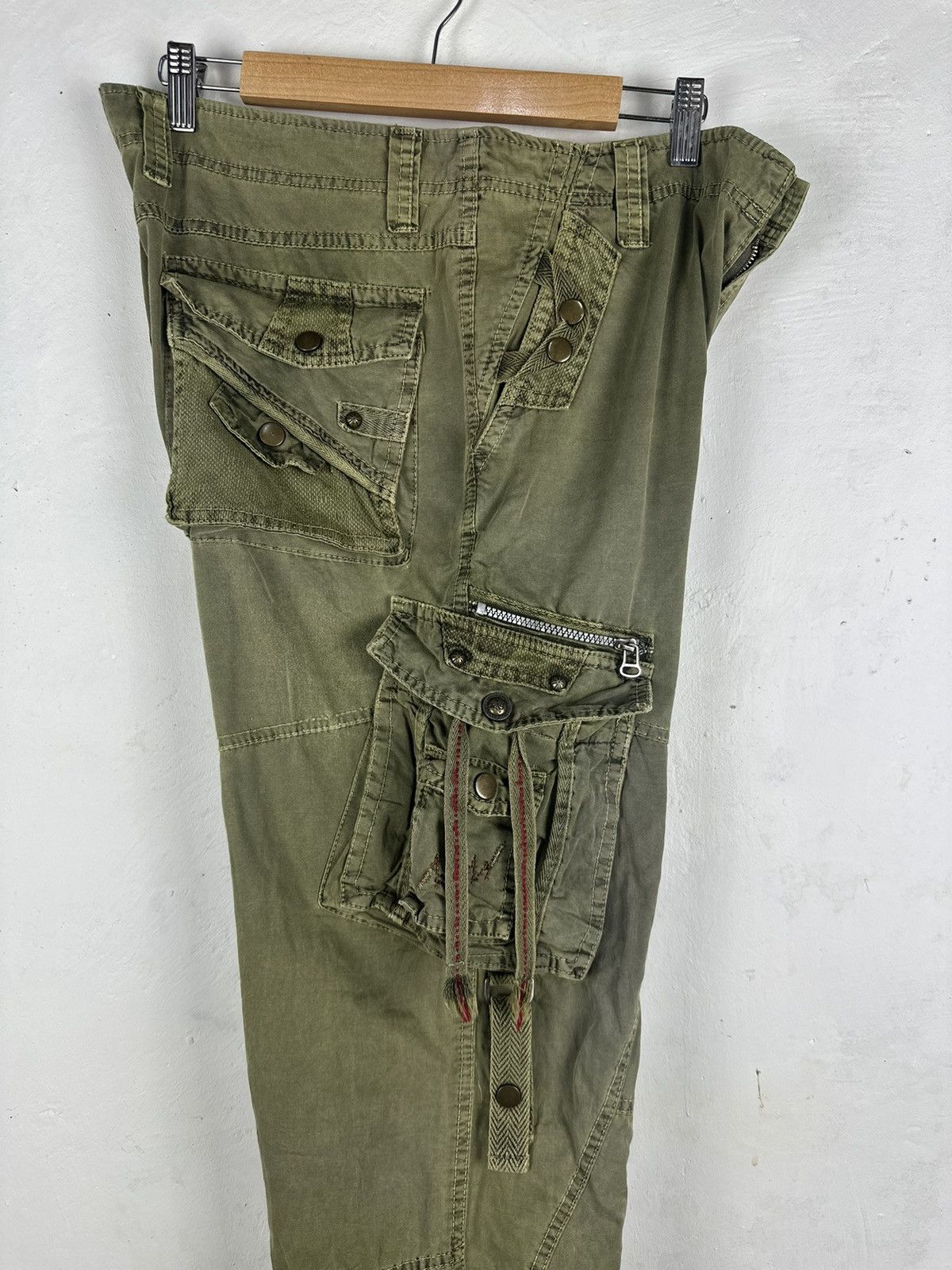 Japanese Brand CARGO PANTS SEDITIONARIES MULITPOCKET STREETWEAR STYLE Size US 33 - 20 Thumbnail