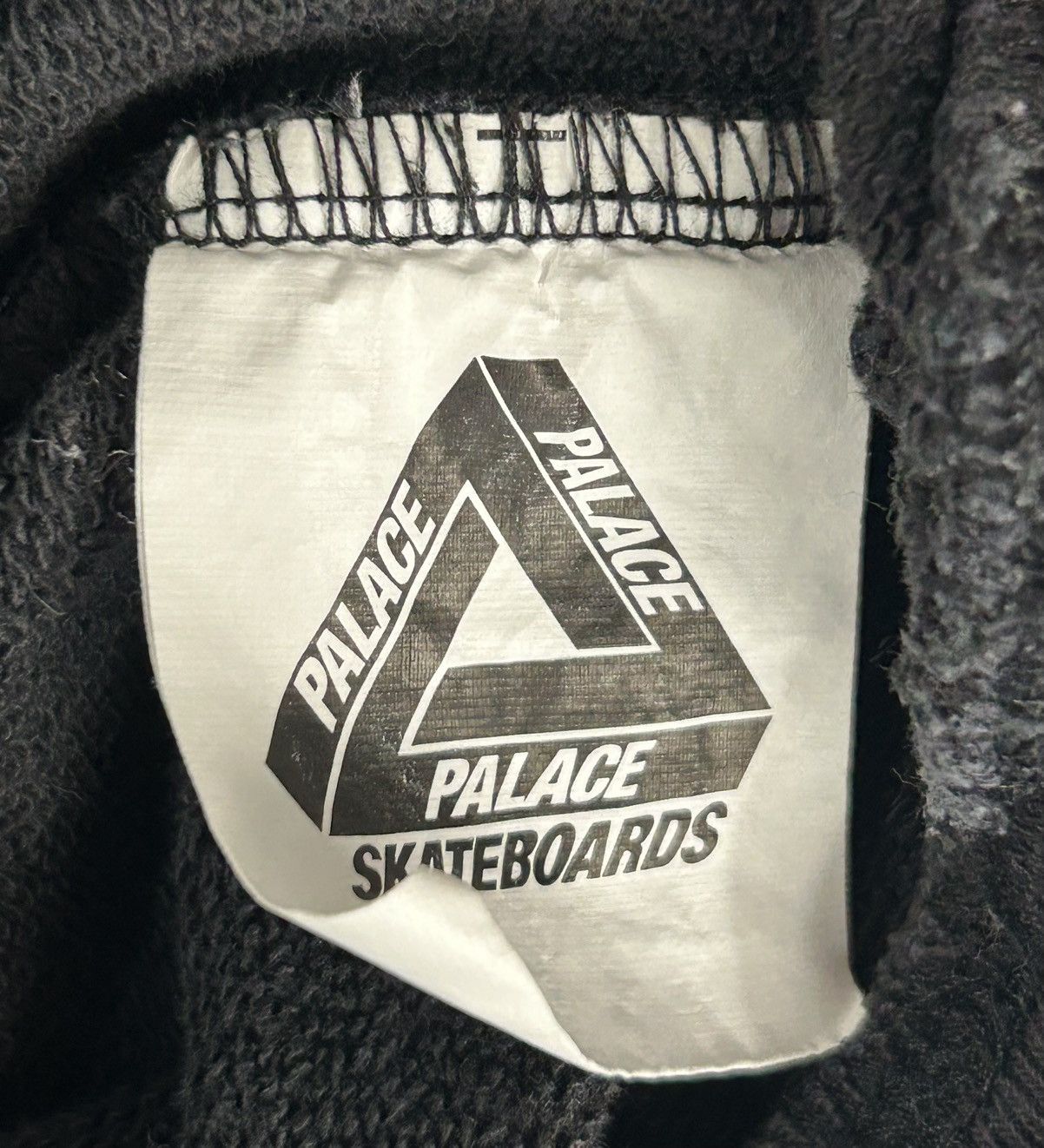 Palace Palace “Dog and Duck Drop Shoulder Hood” Size Medium Size US M / EU 48-50 / 2 - 6 Thumbnail