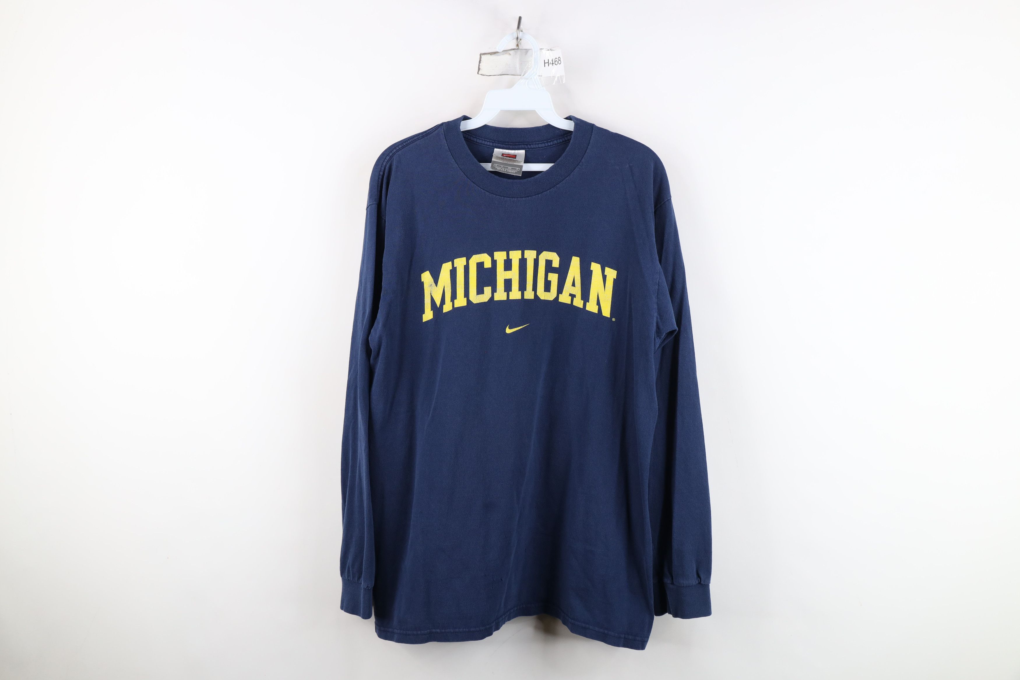 Nike Vintage Nike Swoosh University of Michigan T-Shirt Blue Size US S / EU 44-46 / 1 - 1 Thumbnail