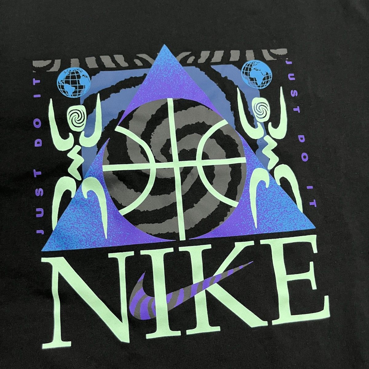 Nike Nike Neon Graphic T Shirt Size US M / EU 48-50 / 2 - 3 Thumbnail