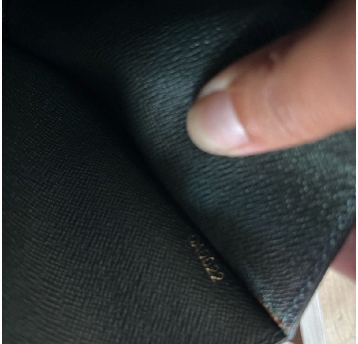Louis Vuitton Louis Vuitton leather clutch Bag Size ONE SIZE - 7 Thumbnail