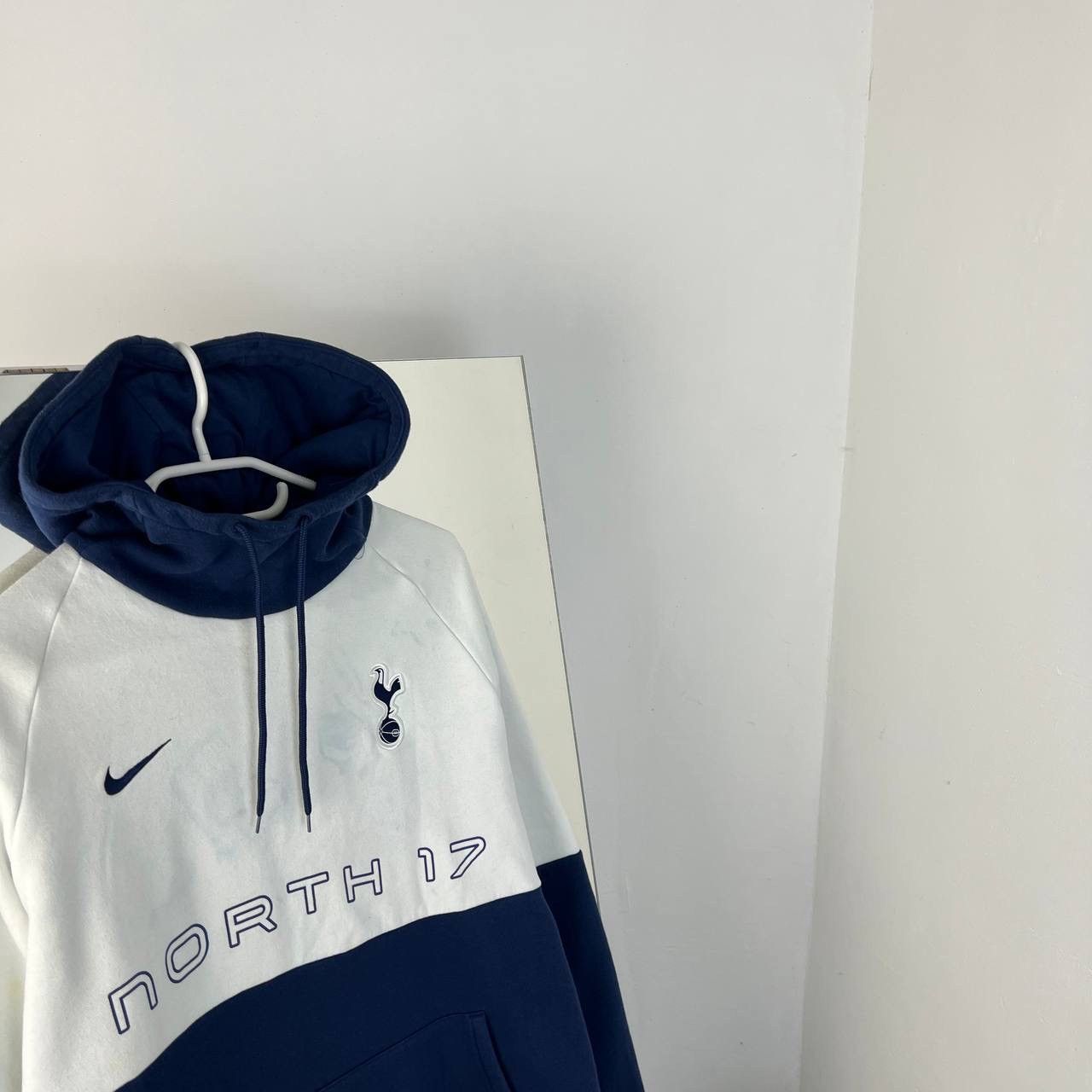 Nike Vintage Nike Tottenham Distressed Soccer Hoodie Size US L / EU 52-54 / 3 - 2 Thumbnail