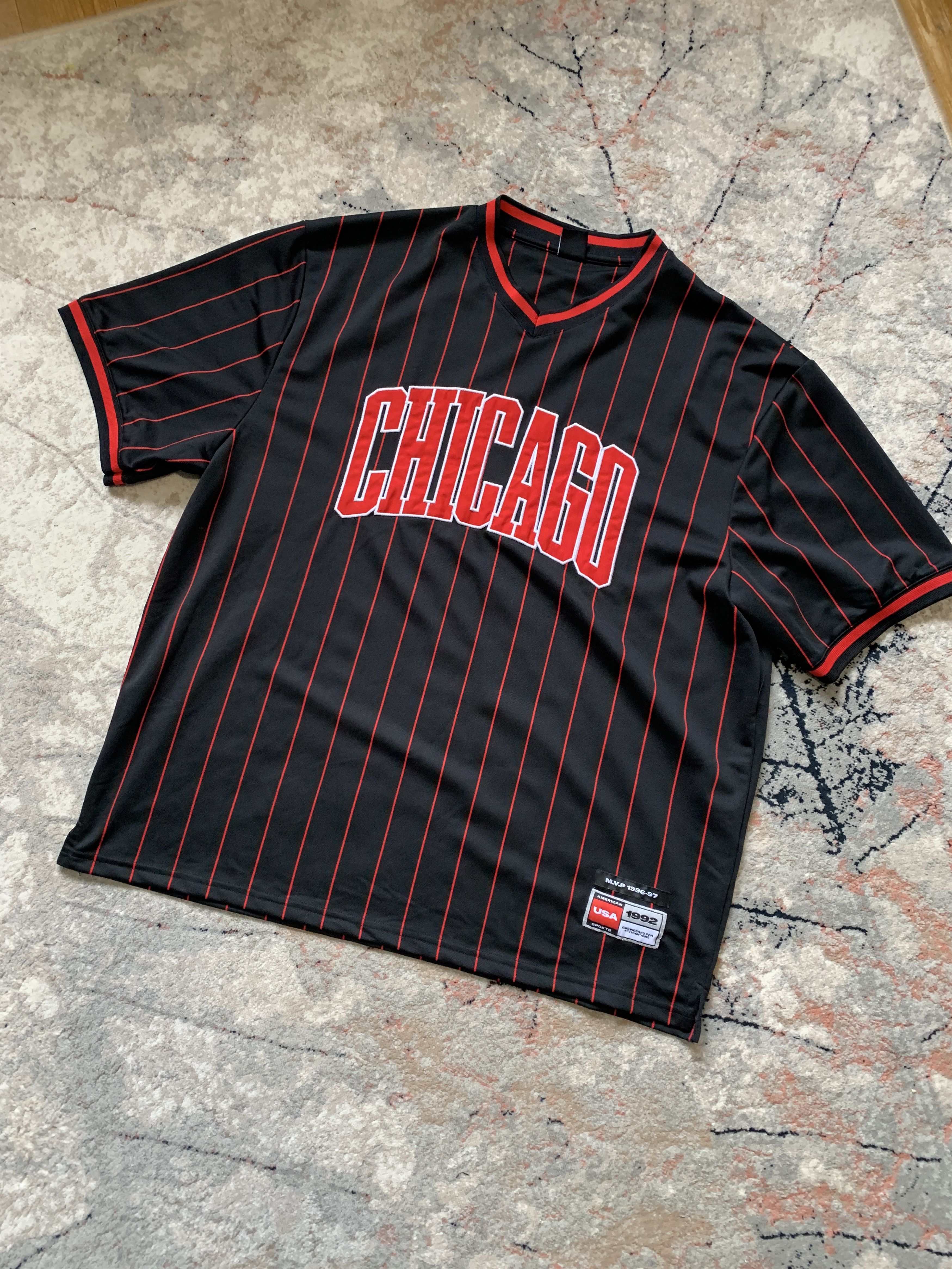 Other Chicago FSBN M.V.P 1996-1997 Tee Size US XL / EU 56 / 4 - 2 Thumbnail